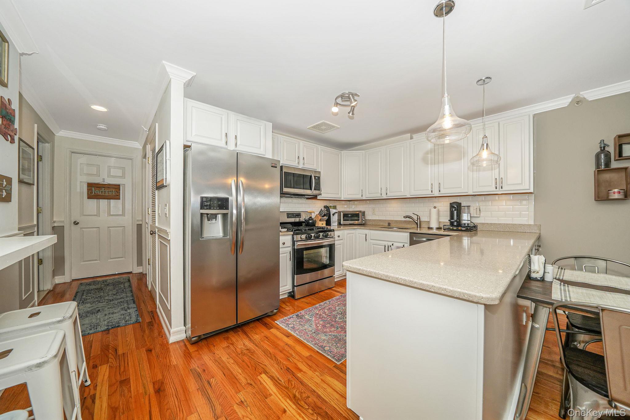 10308 Rockaway Beach Boulevard, Unit 2B photo 9