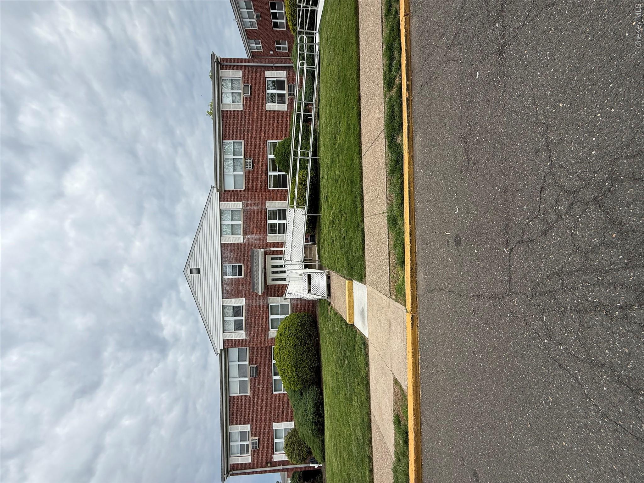 235 N Middletown Road, Unit D photo 11