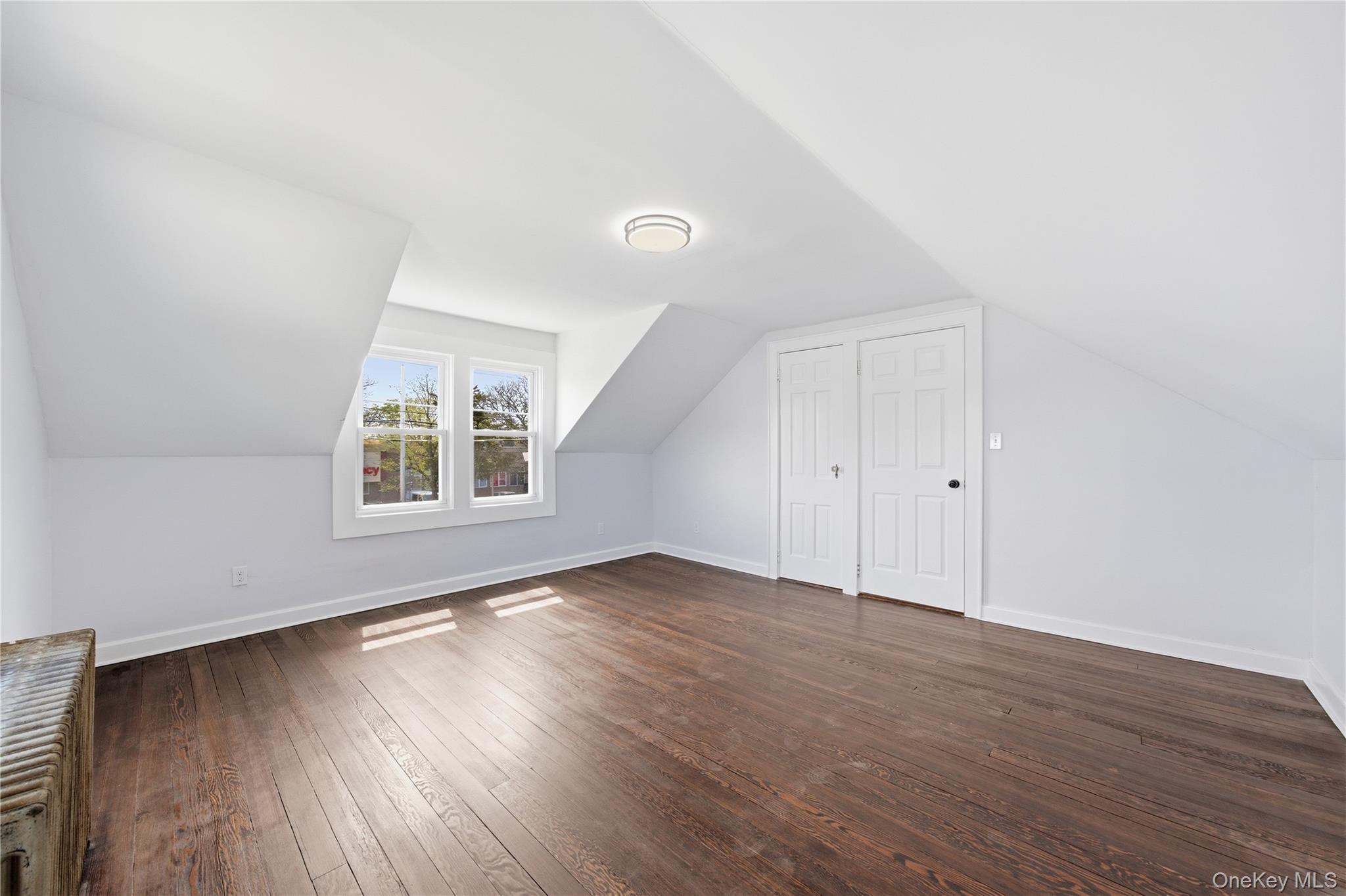 749 E Main Street – For Sale photo 15