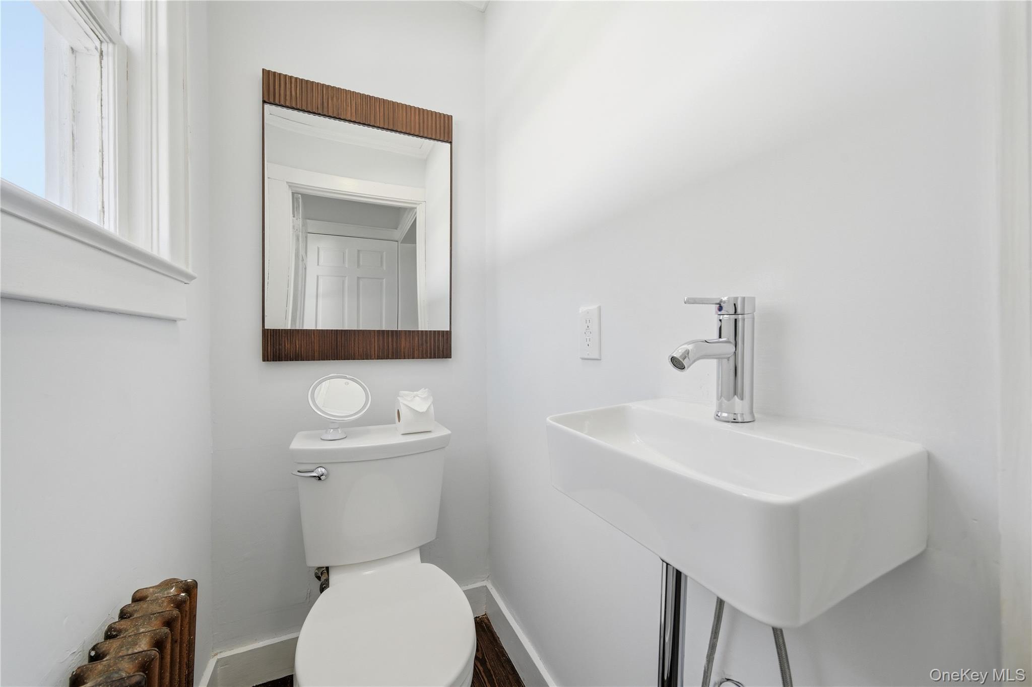 749 E Main Street – For Sale photo 11
