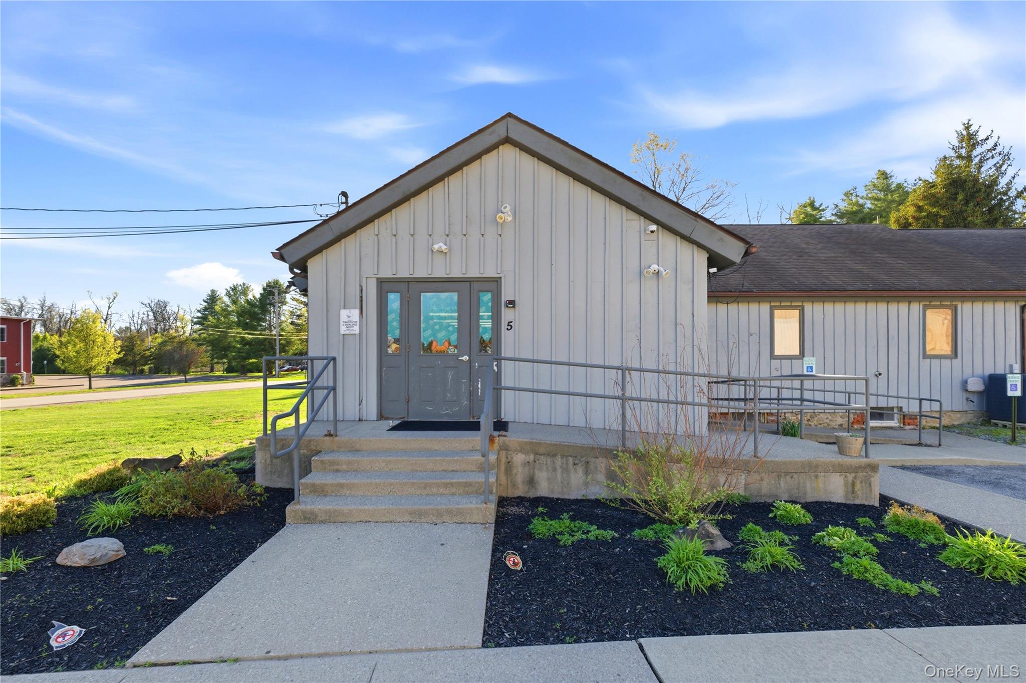 5 Ryan Rd – For Sale photo 3