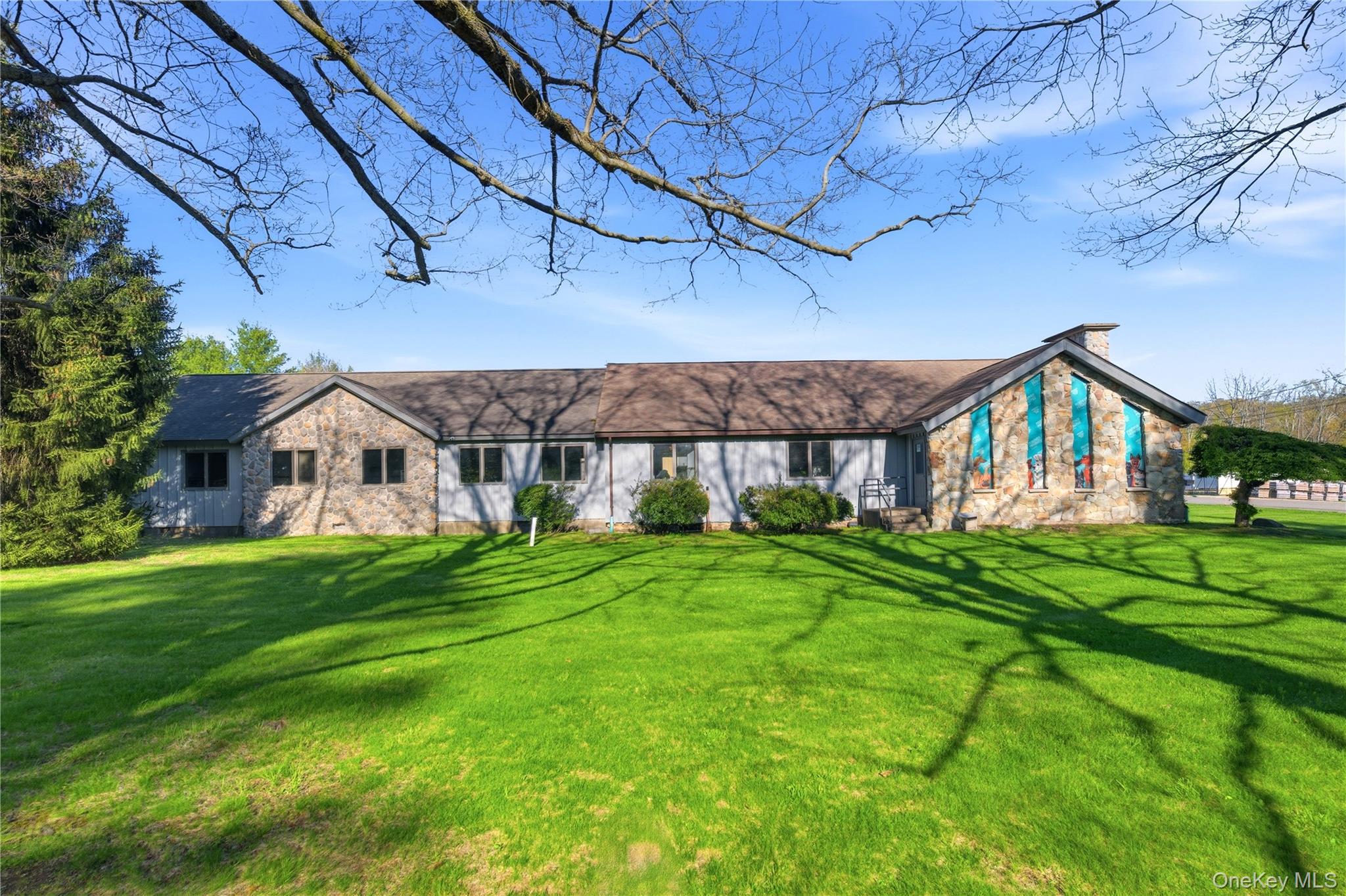 5 Ryan Rd – For Sale photo 2