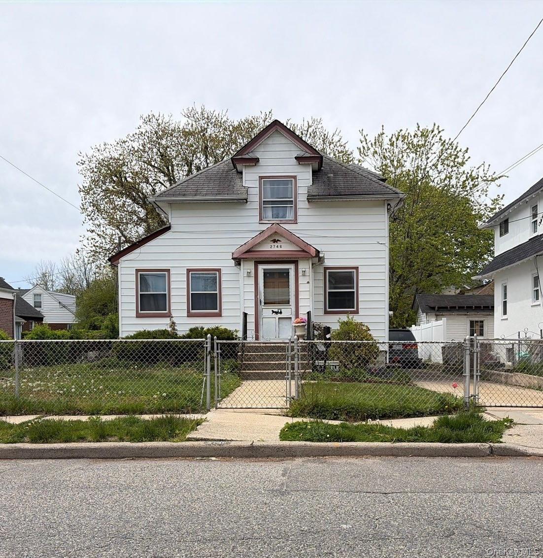 2746 Park Avenue – For Sale photo 3