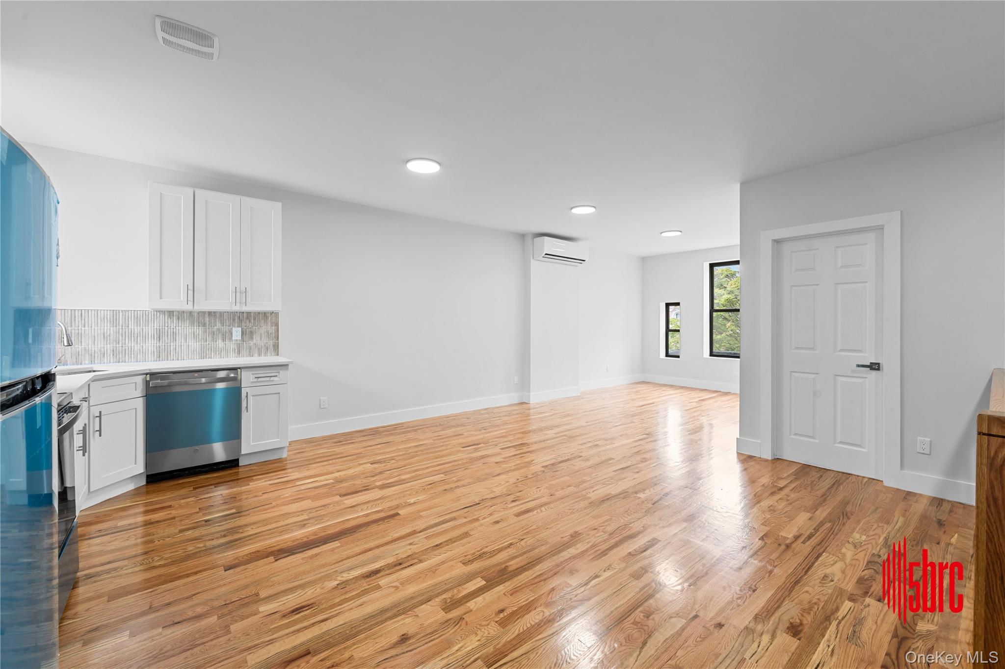 405 Miller Avenue – For Sale photo 9