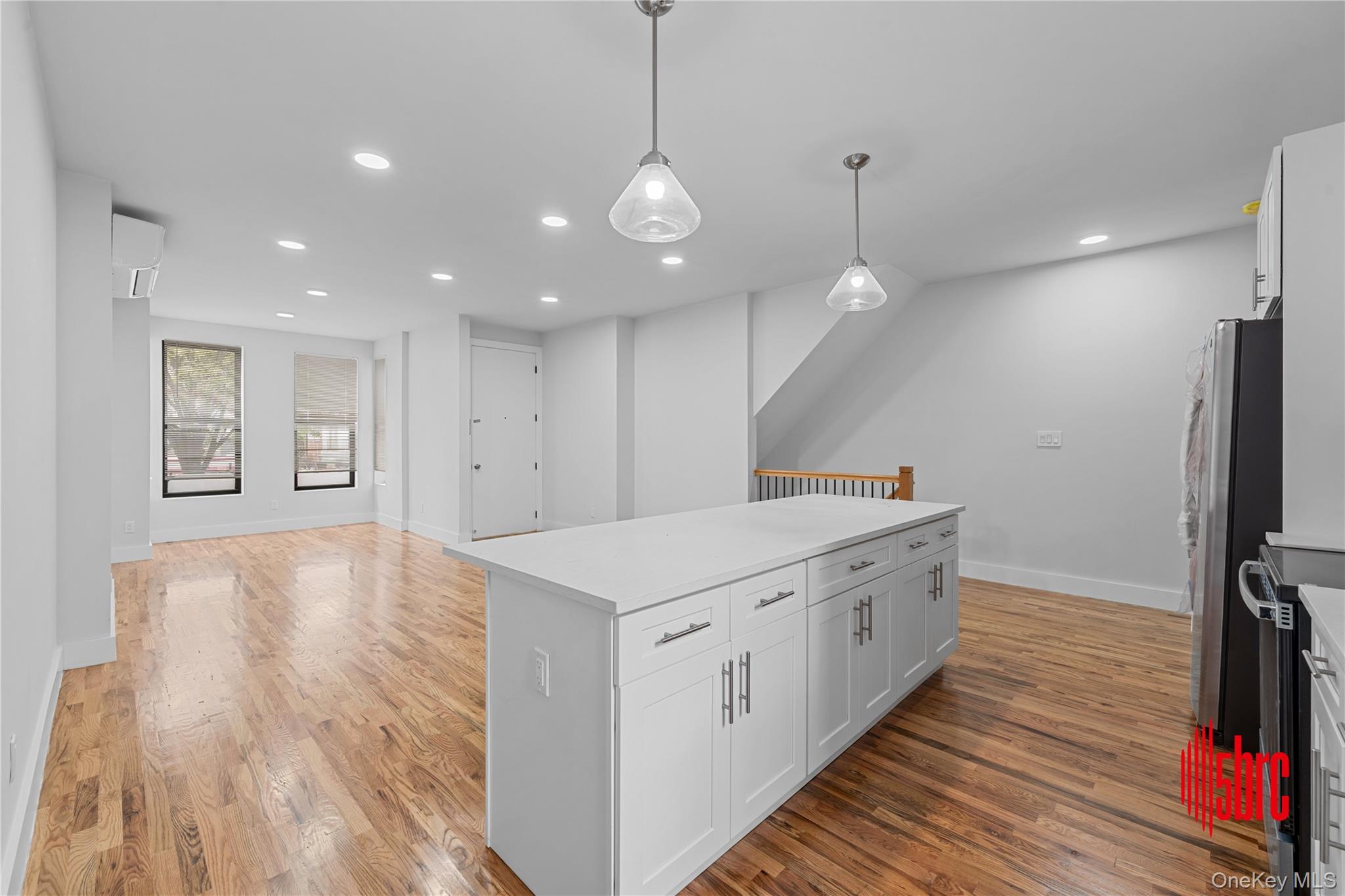 405 Miller Avenue – For Sale photo 4