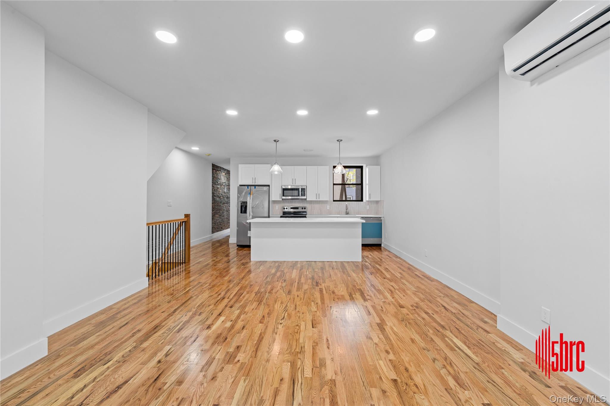 405 Miller Avenue – For Sale photo 5