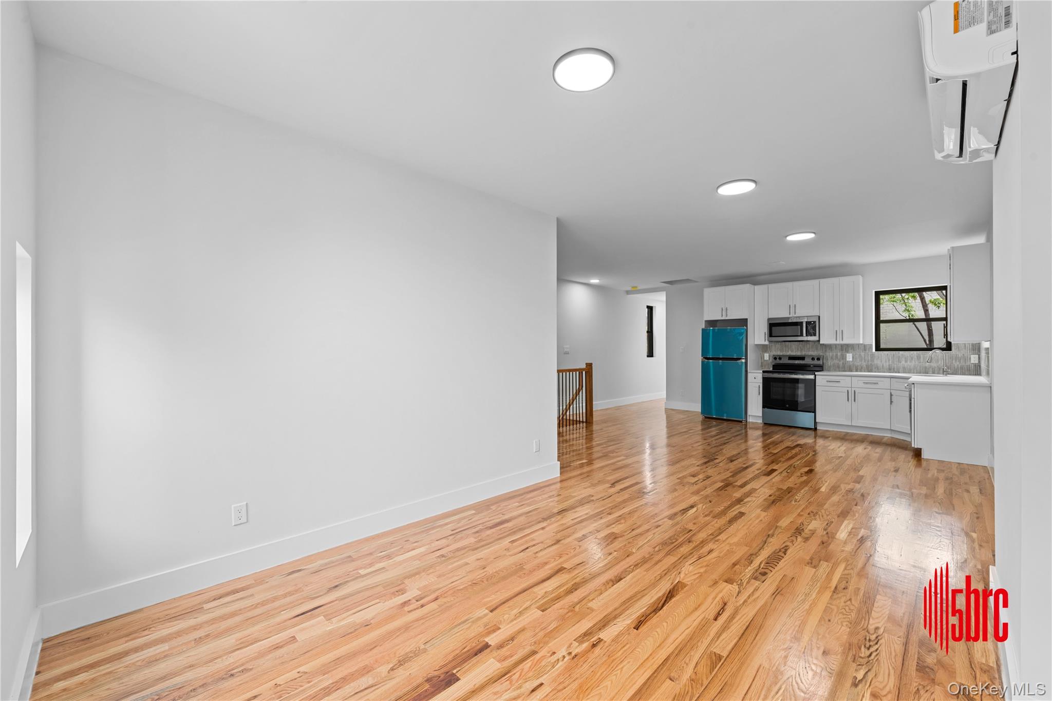 405 Miller Avenue – For Sale photo 16