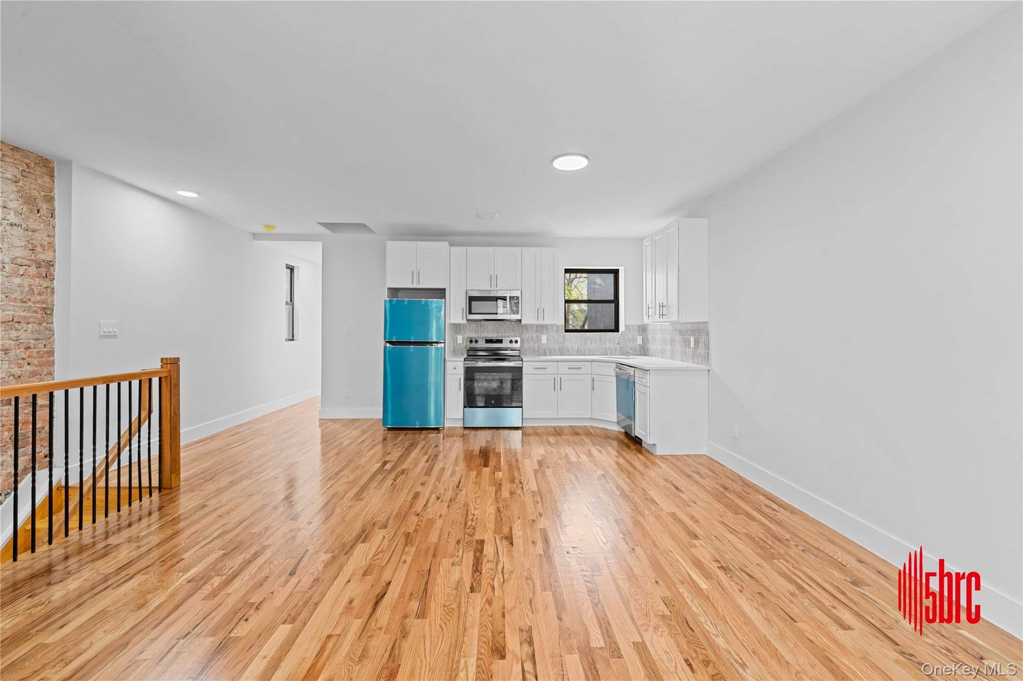 405 Miller Avenue – For Sale photo 13