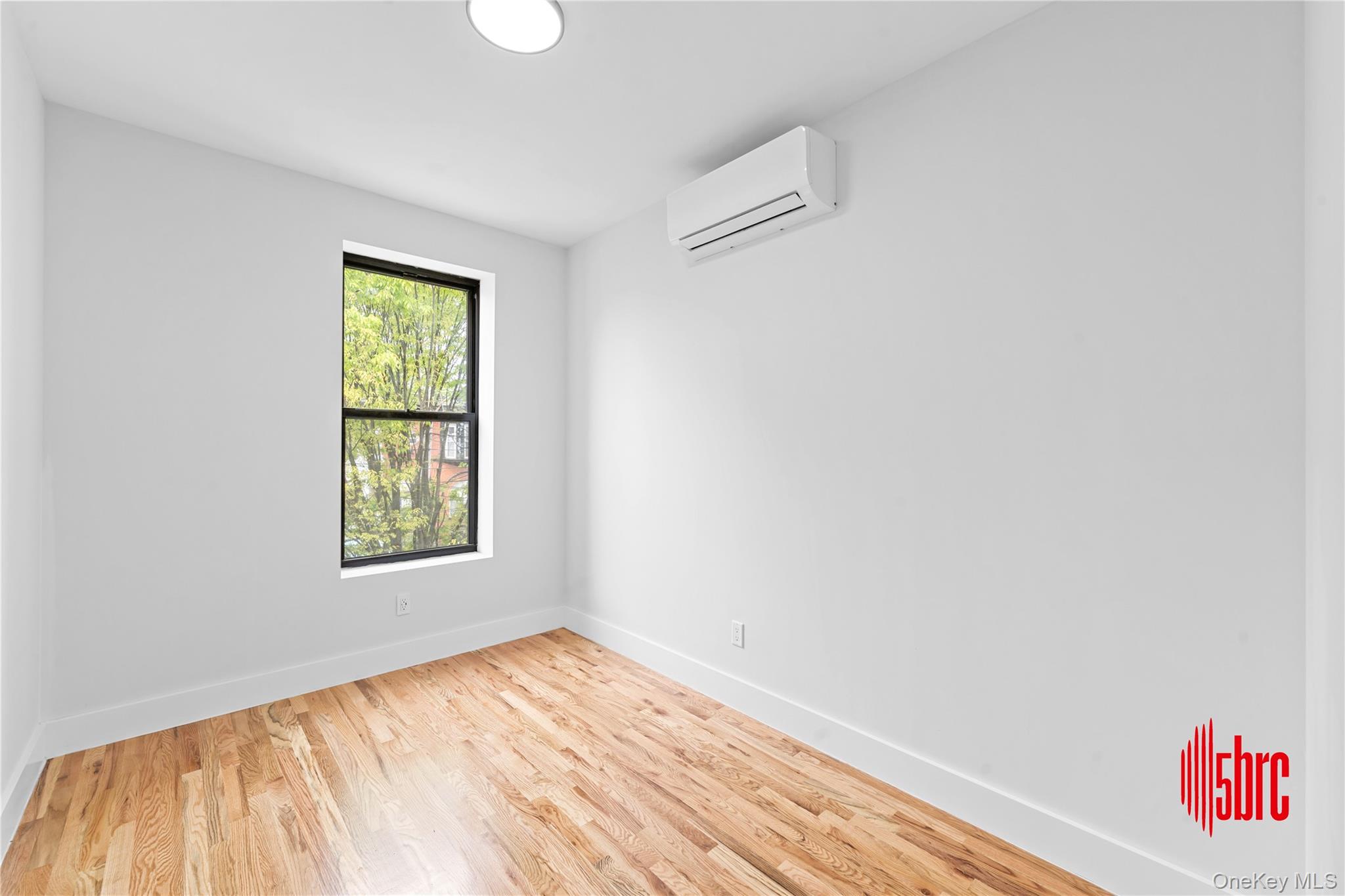 405 Miller Avenue – For Sale photo 7