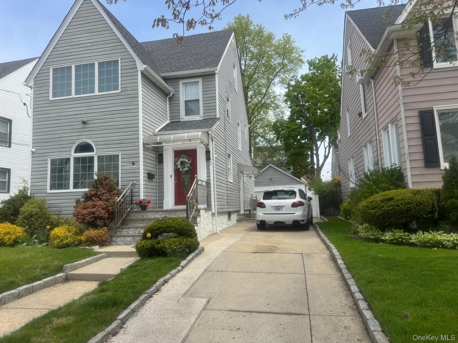 29 Carstairs Road – For Sale