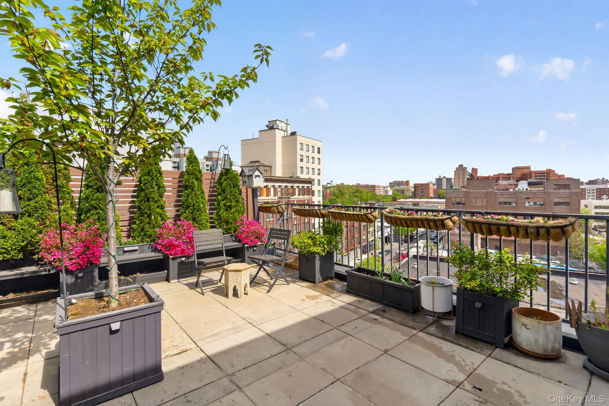 225 E 138th Street, Unit PH2 photo 15
