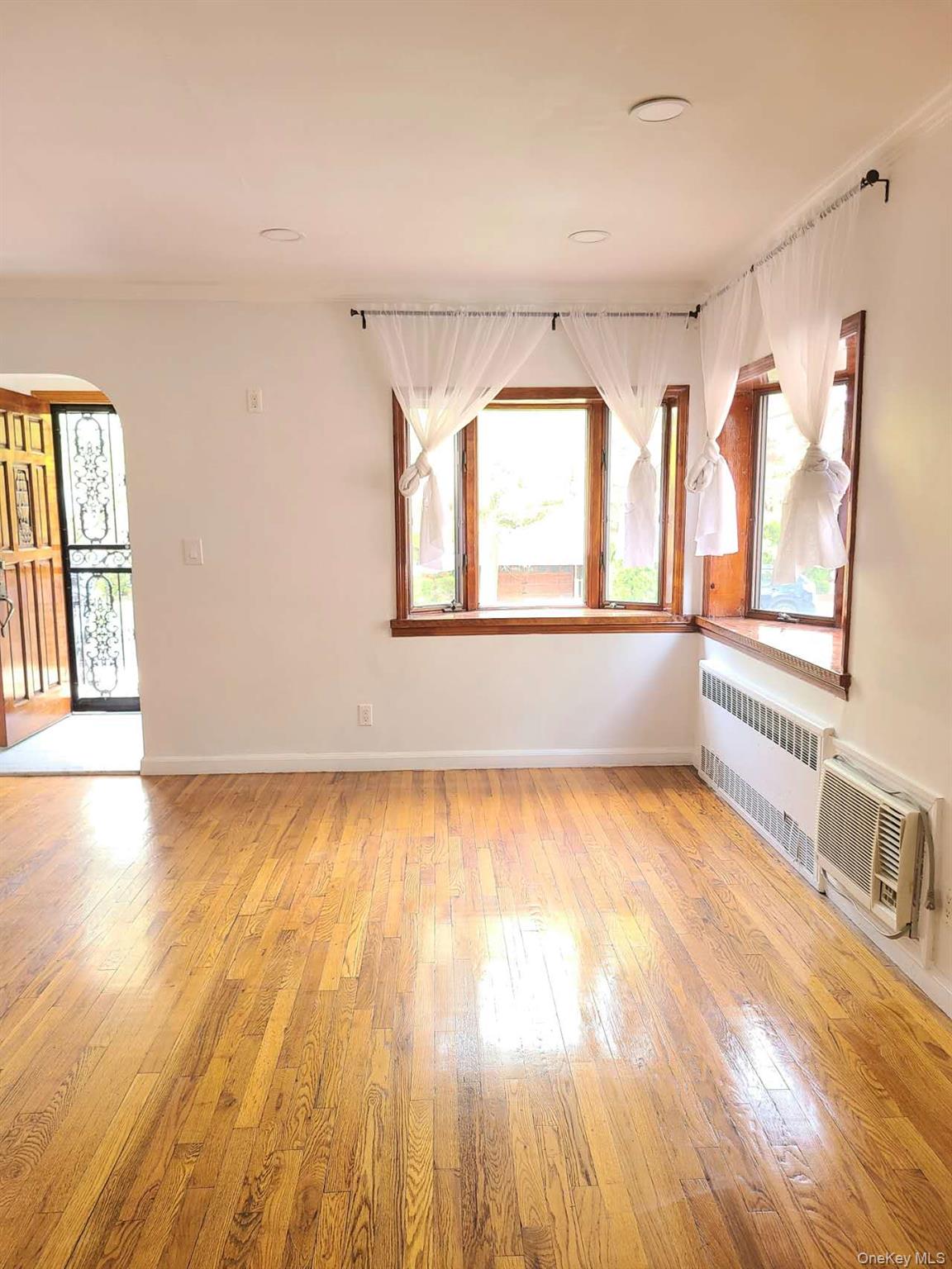 6473 Ellwell Crescent, Unit 1st Floor photo 6