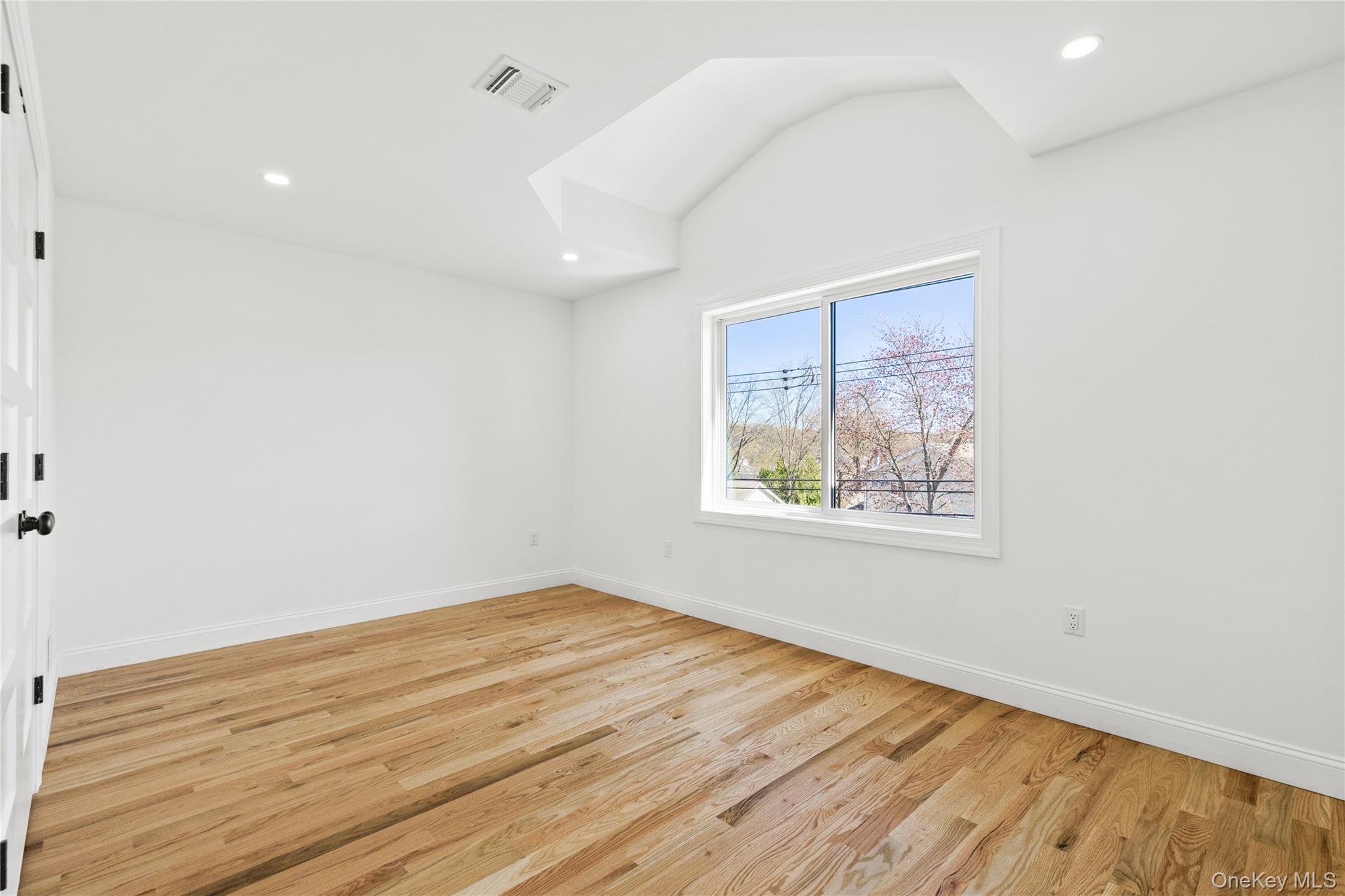 1014 Annadale Road – For Sale photo 25