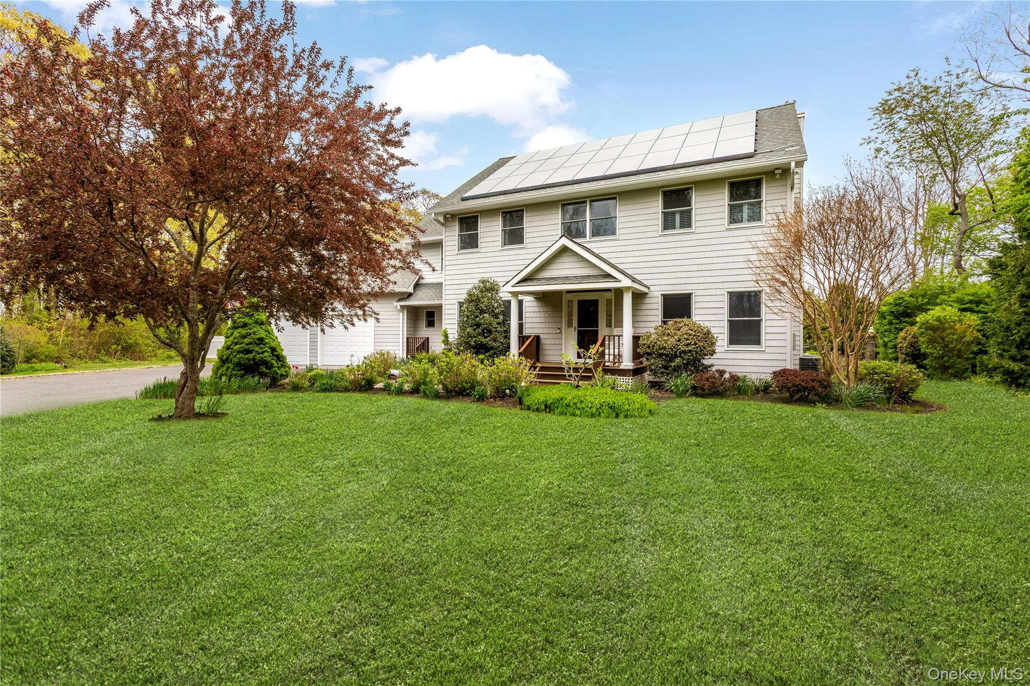 56 Lagoon Court W – For Sale