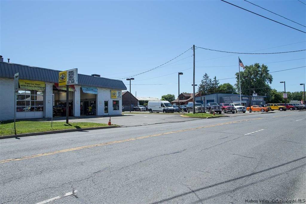 560 Albany Avenue – For Rent photo 4