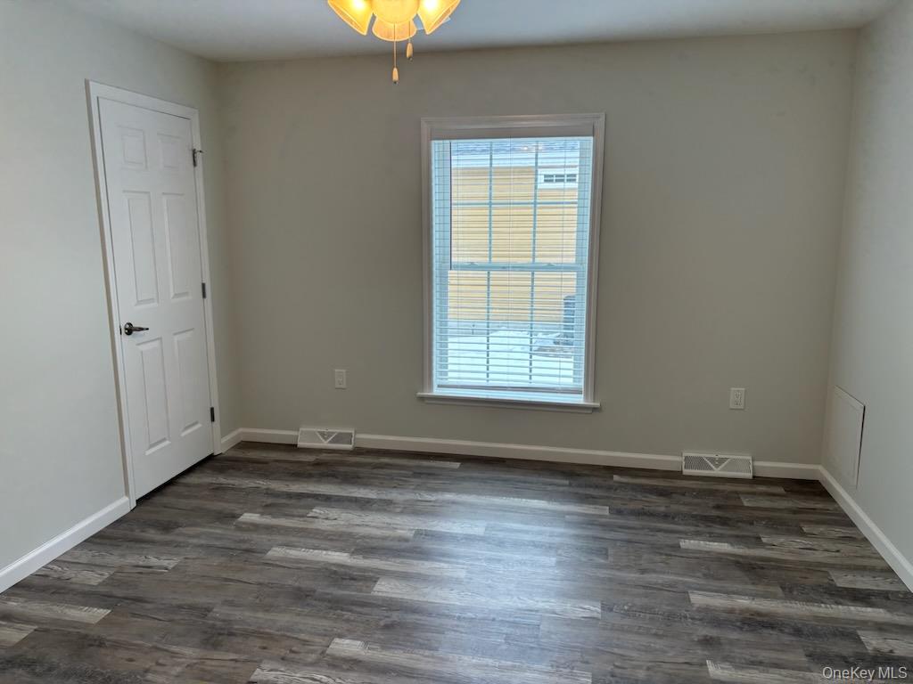 1661 Old Country Road, Unit 539 photo 11