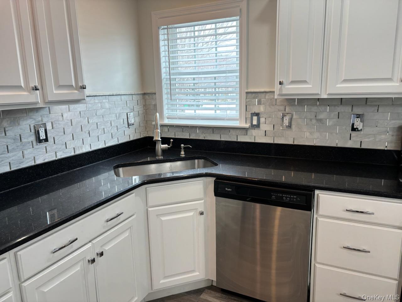 1661 Old Country Road, Unit 539 photo 20