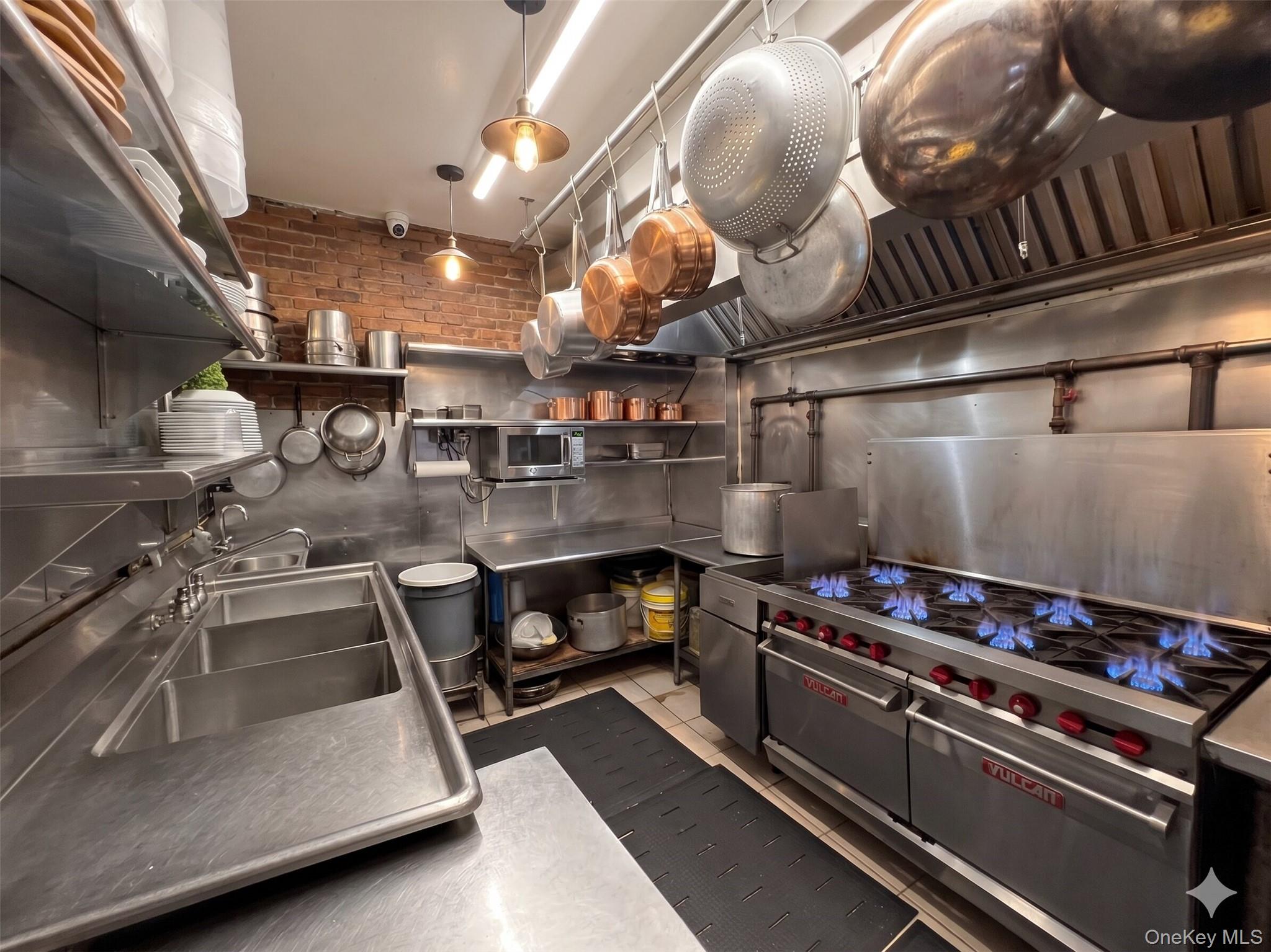 1701 Palmetto Street – For Sale photo 2