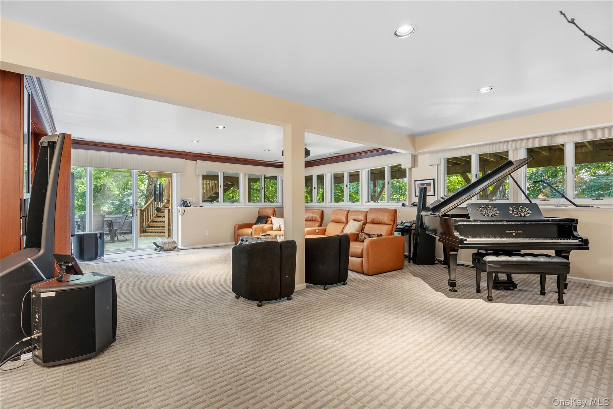 6 Canterbury Court – For Sale photo 40