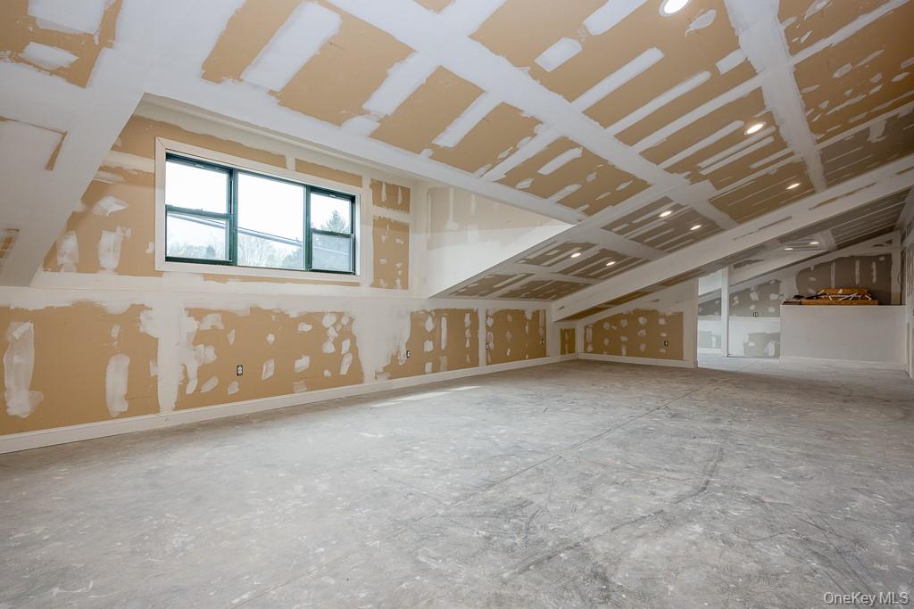 1 Teneyck Street – For Sale photo 45