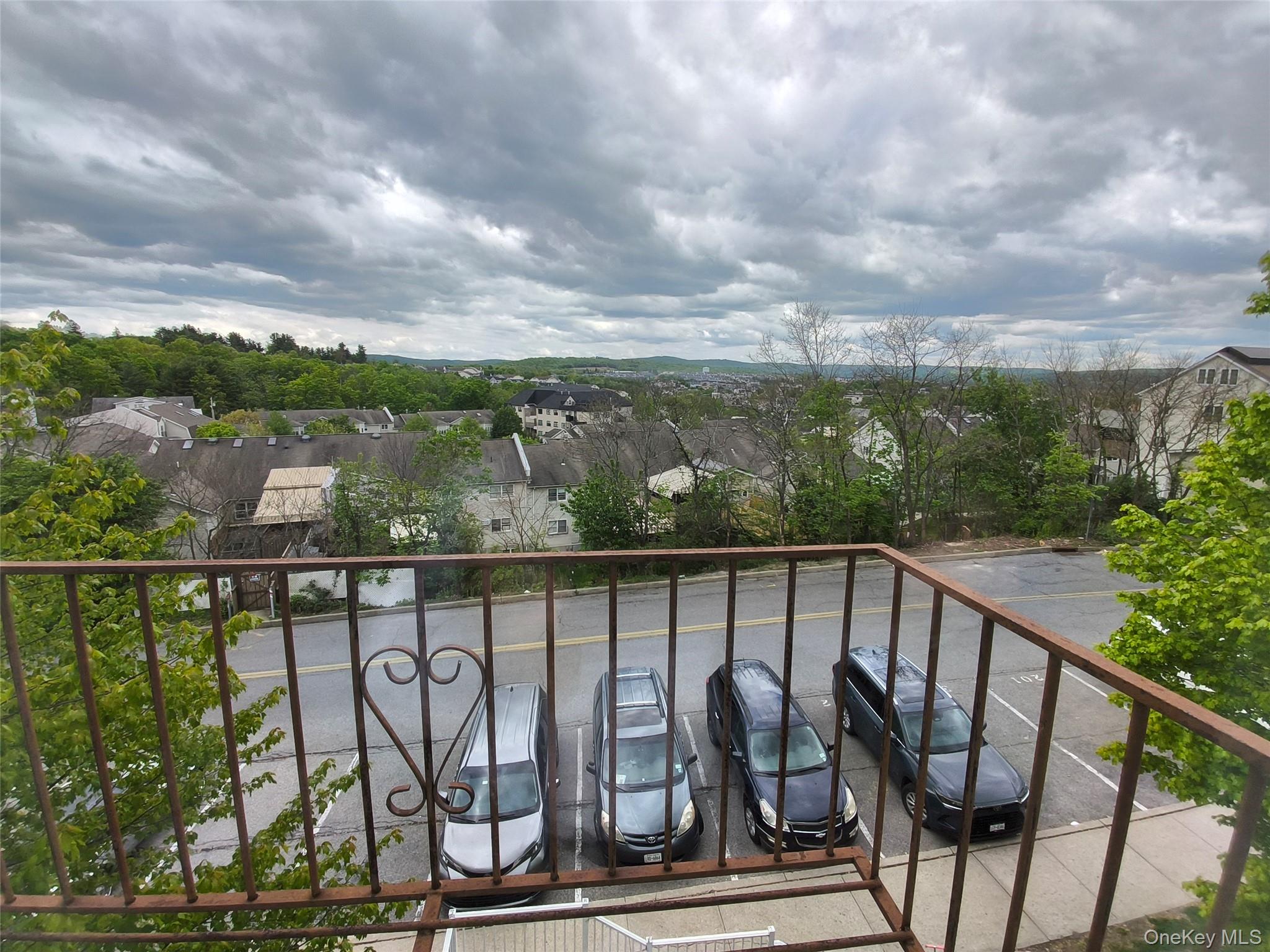 5 Sasev Court, Unit 302 photo 3