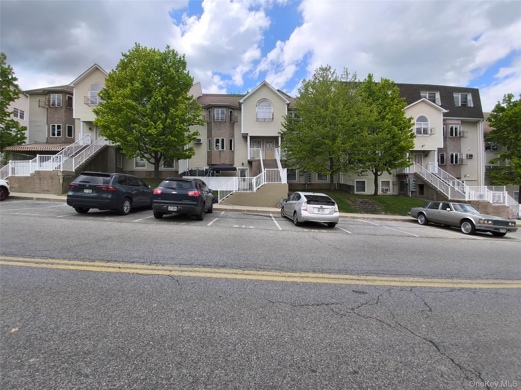 5 Sasev Court, Unit 302 photo 2