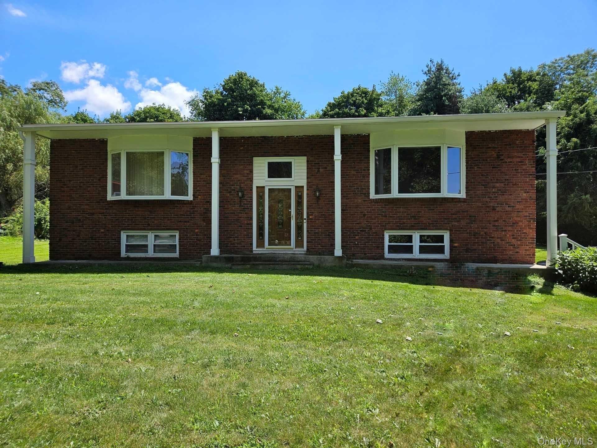 21 VERPLANCK Avenue – For Sale
