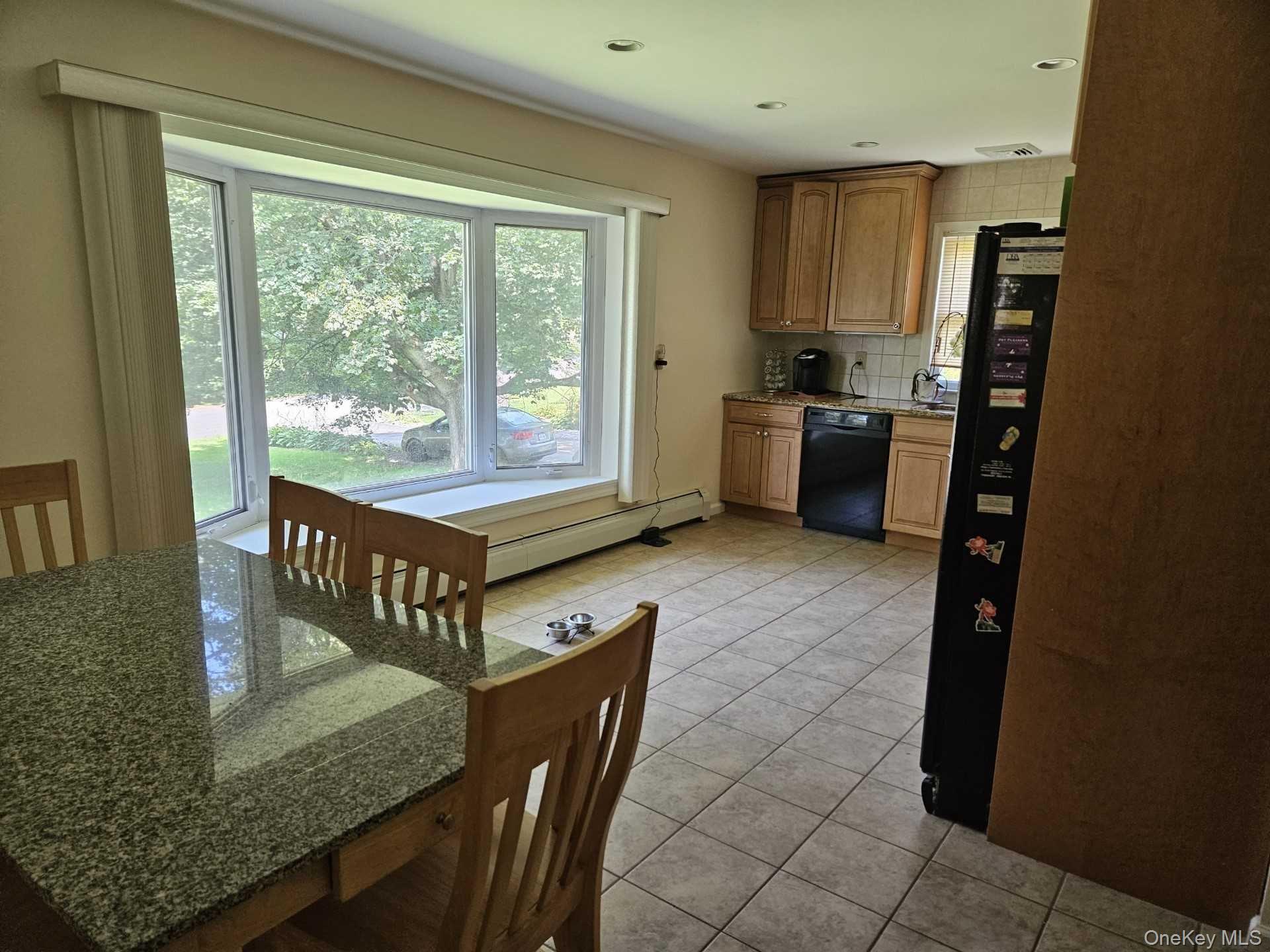 21 VERPLANCK Avenue – For Sale photo 3