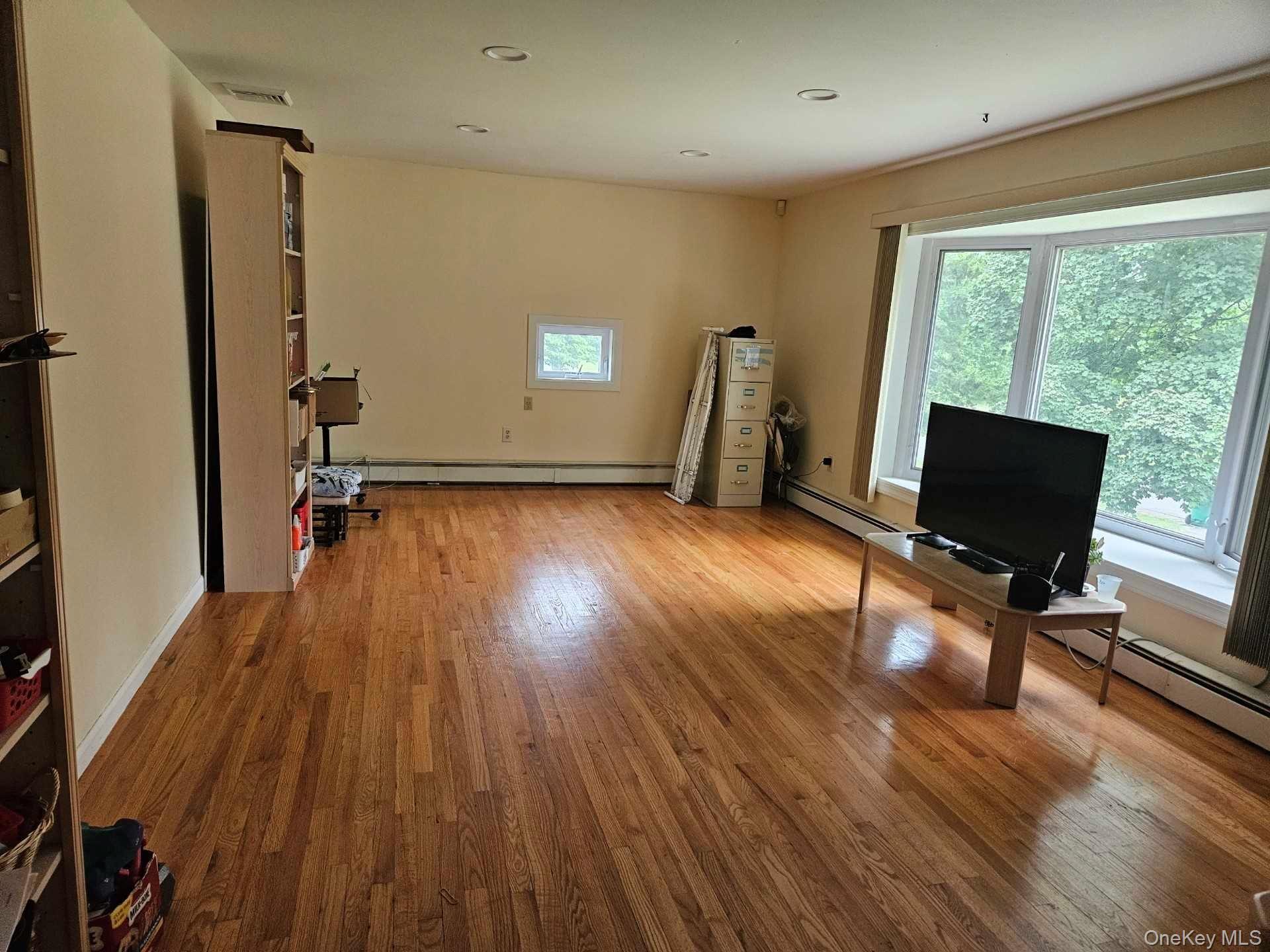 21 VERPLANCK Avenue – For Sale photo 4