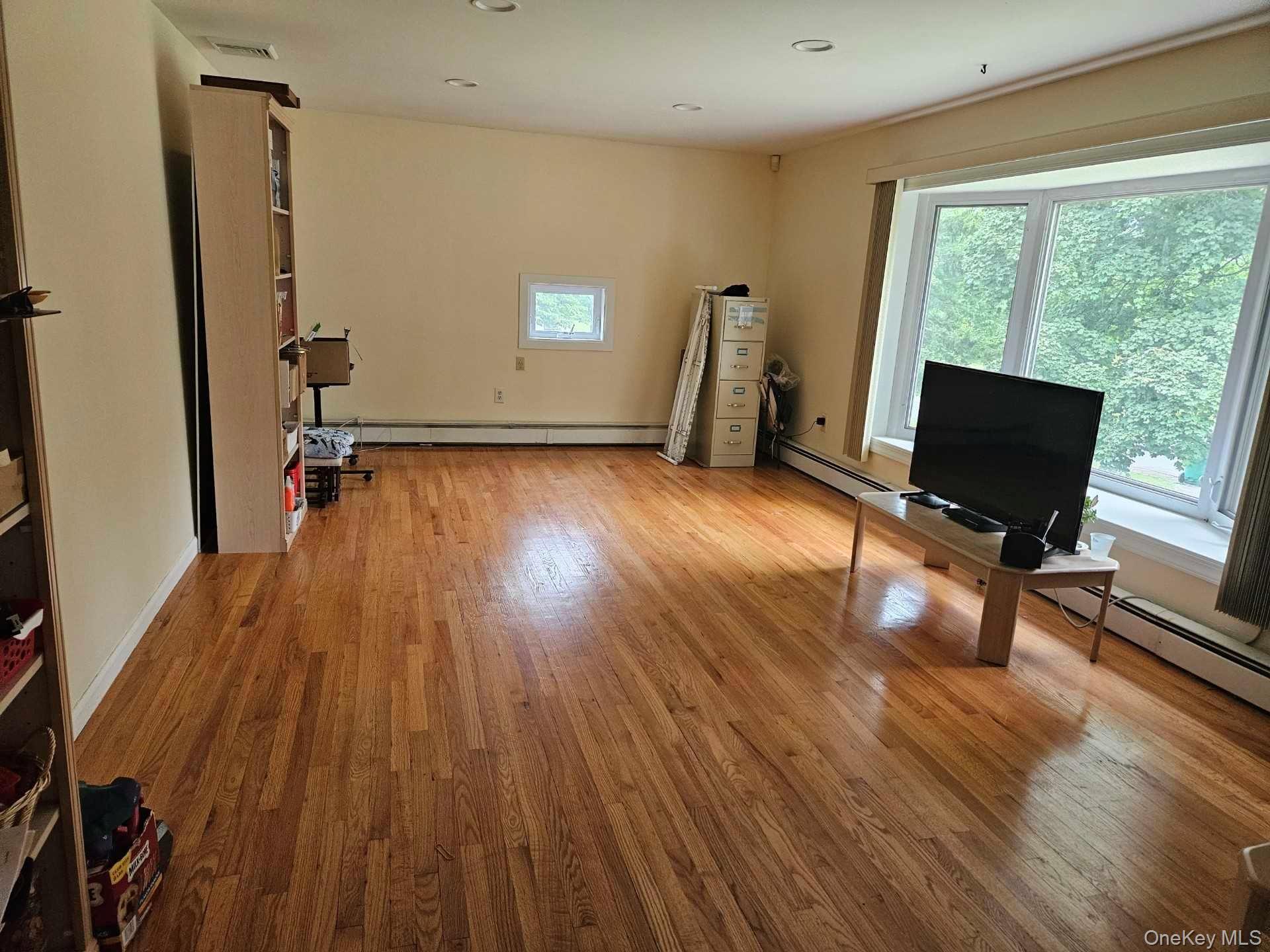 21 VERPLANCK Avenue – For Sale photo 5