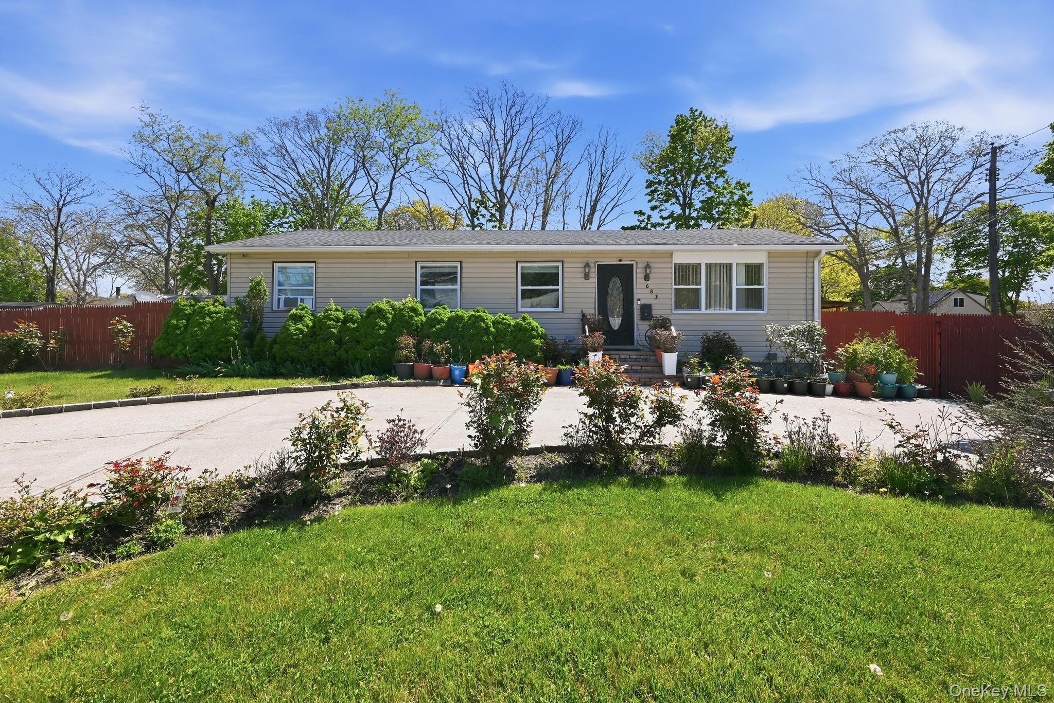 683 Broadway – For Sale