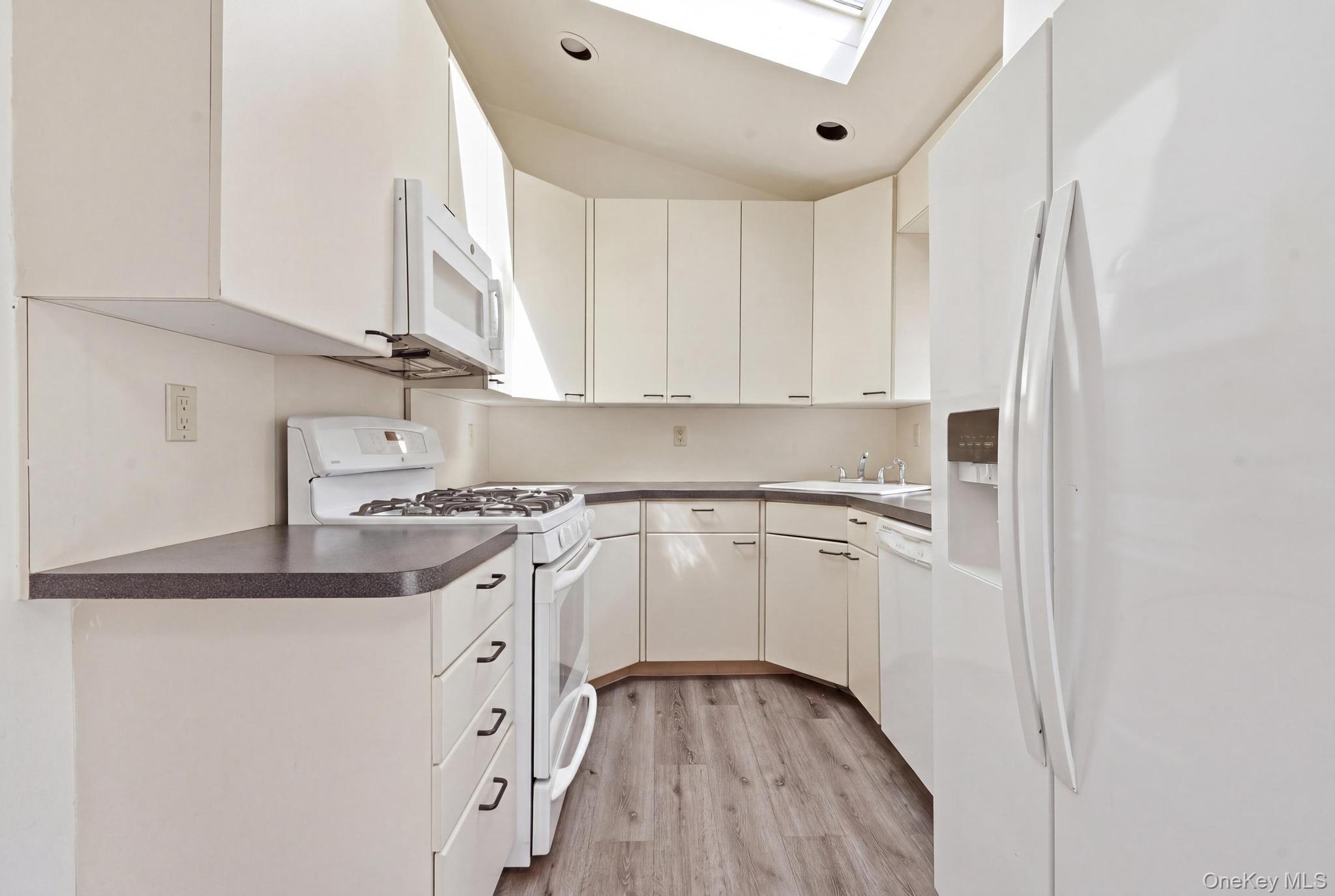 683 Broadway – For Sale photo 21