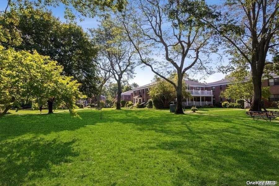1213 E Broadway, Unit B24 photo 25