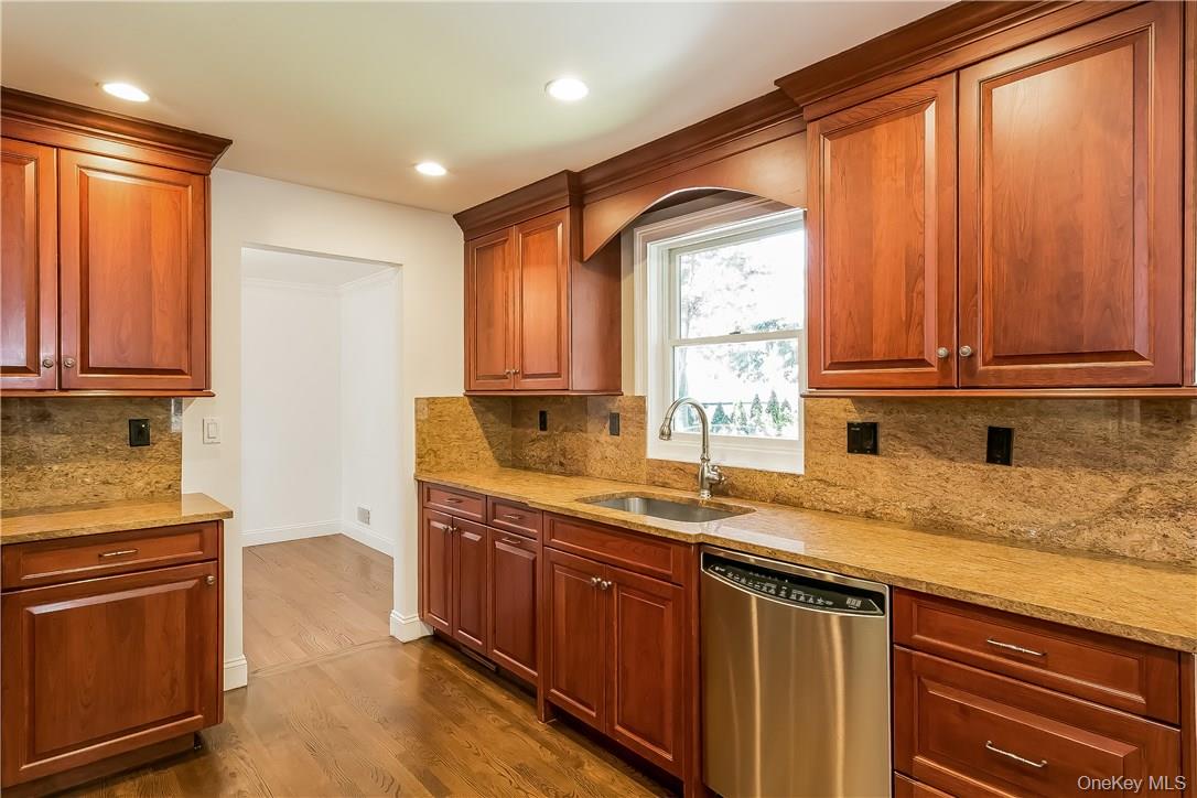 20 Walker Avenue – For Rent photo 8