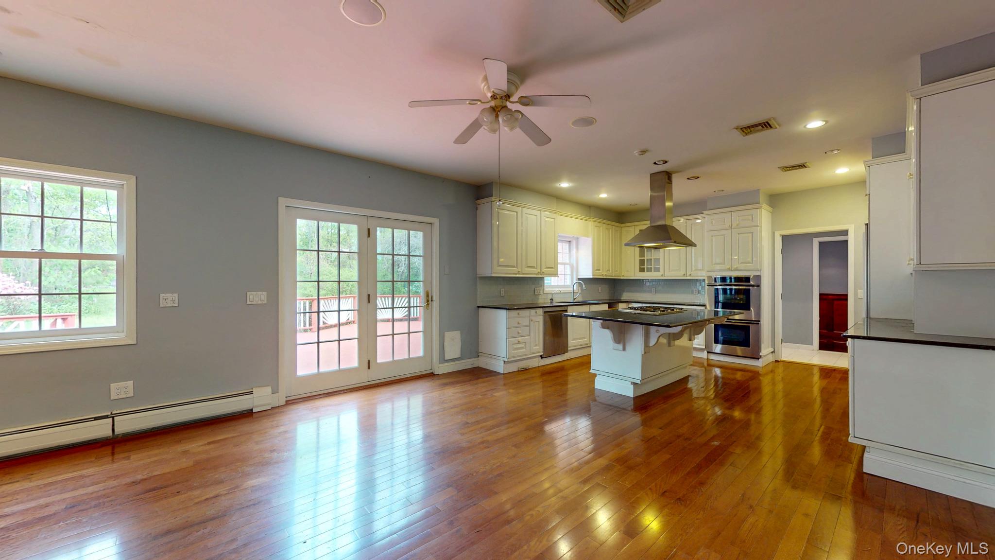 7 Post Lane – For Sale photo 31