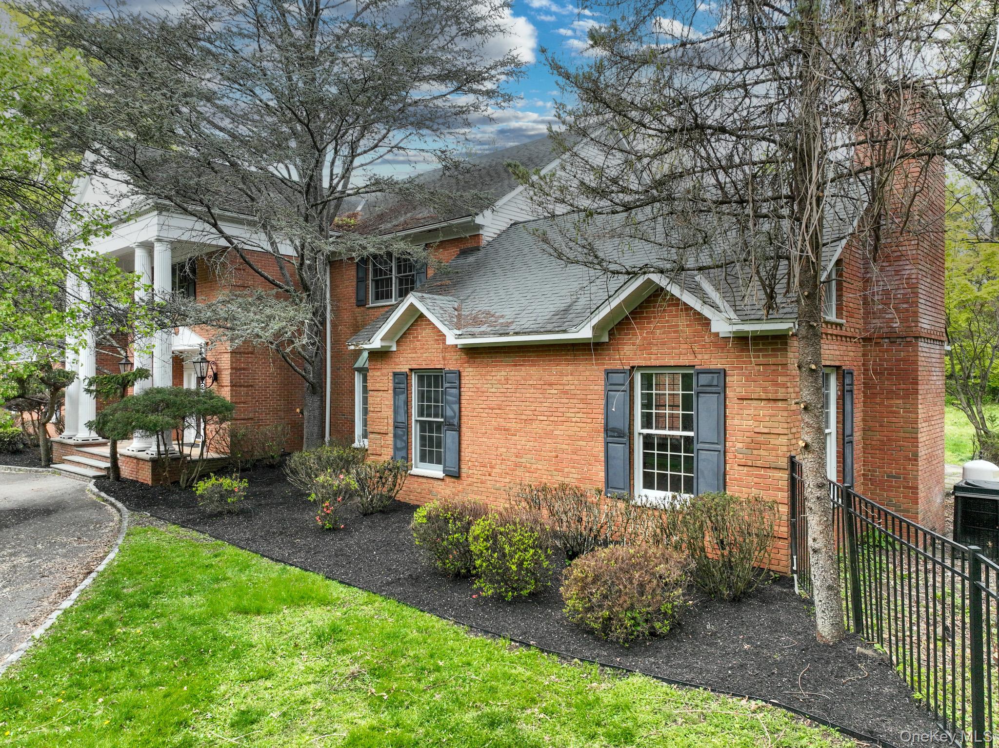 7 Post Lane – For Sale photo 8