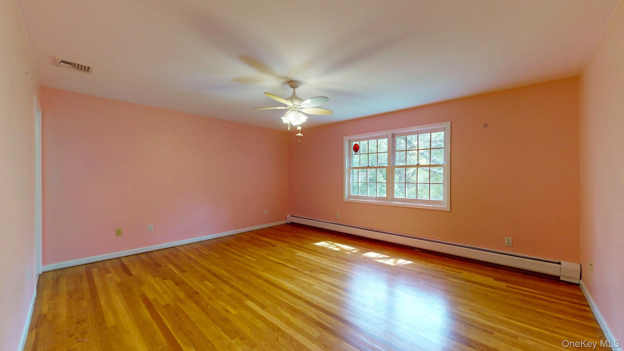 7 Post Lane – For Sale photo 15