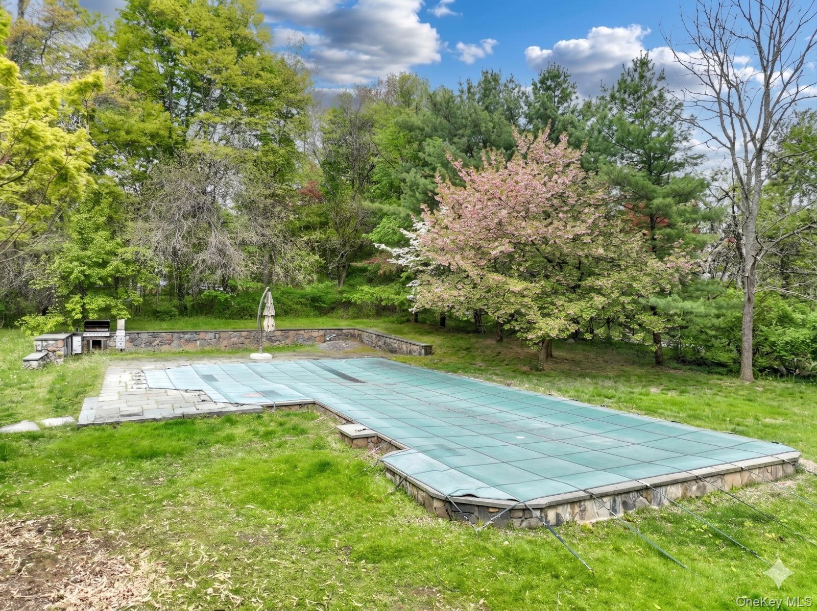 7 Post Lane – For Sale photo 16