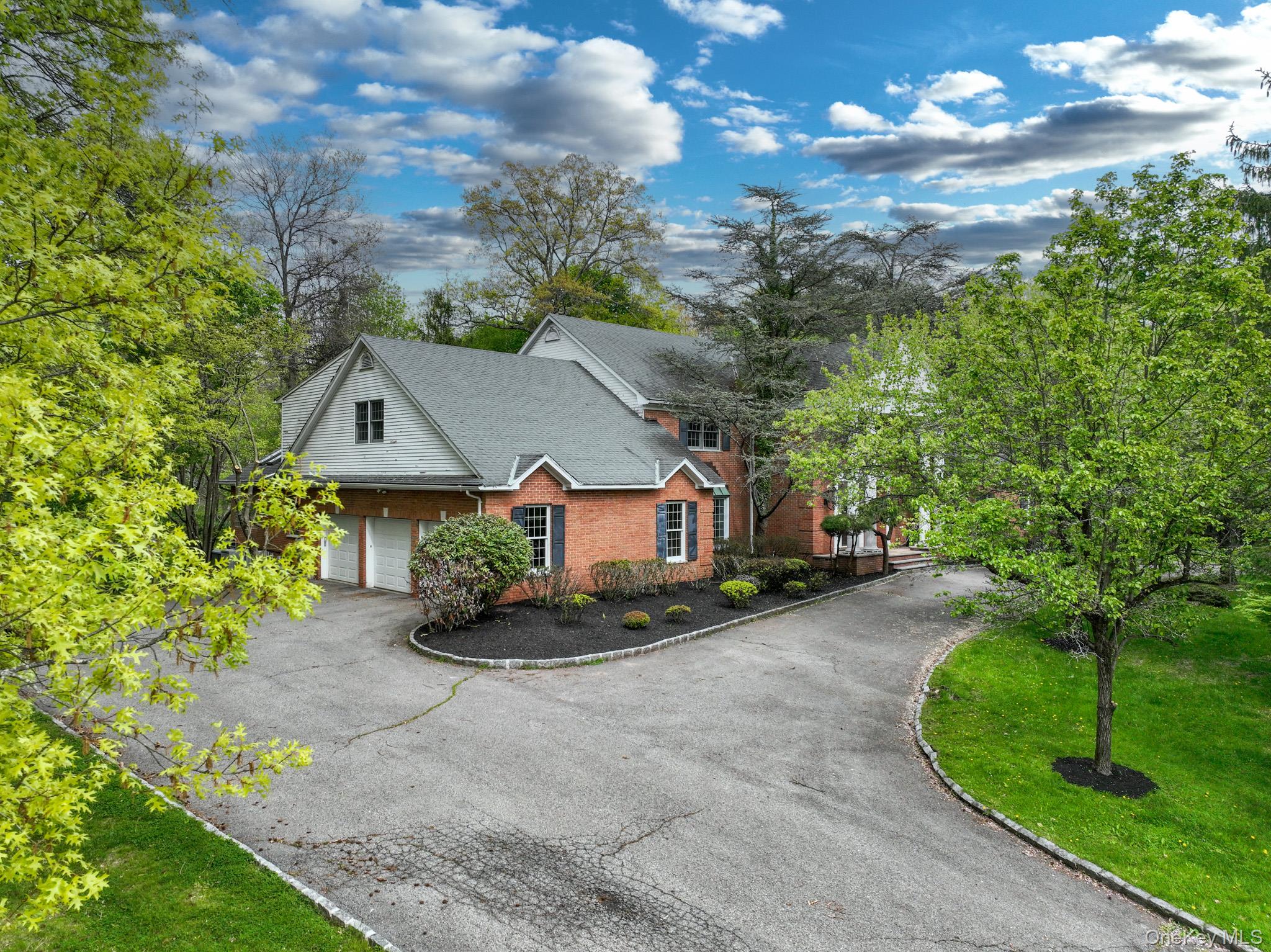 7 Post Lane – For Sale photo 12