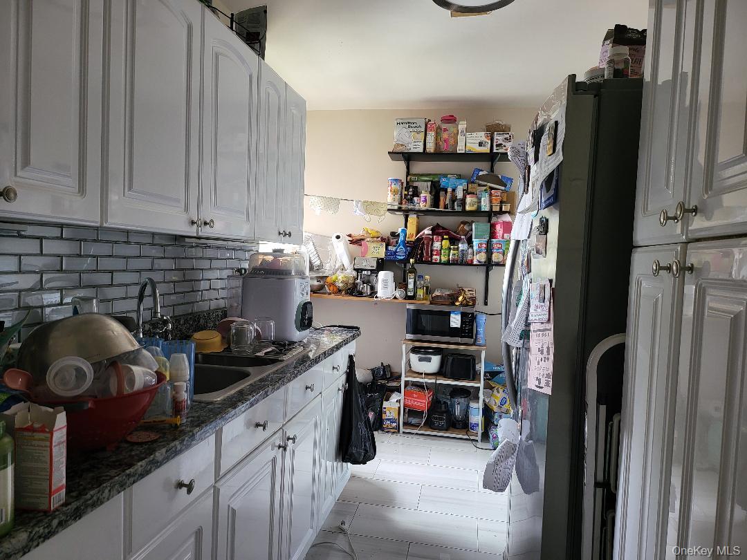 202-35 Foothill Avenue, Unit A42 photo 5