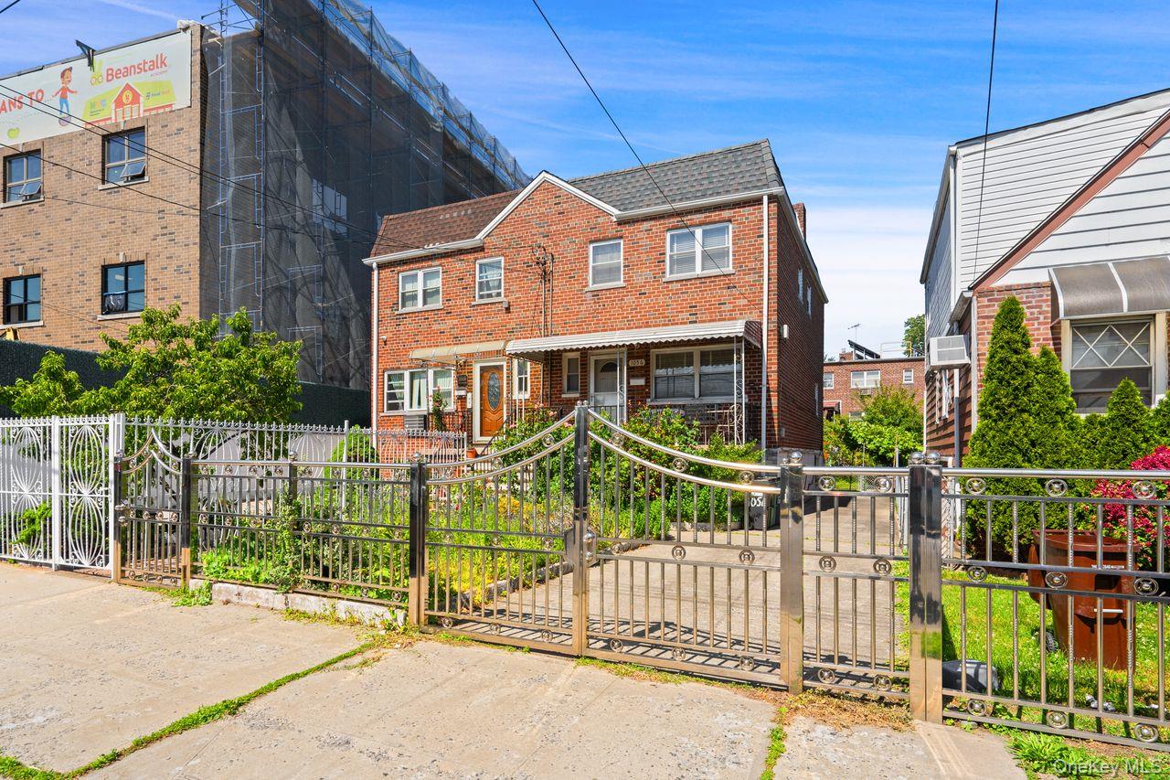 1056 Swinton Avenue – For Sale
