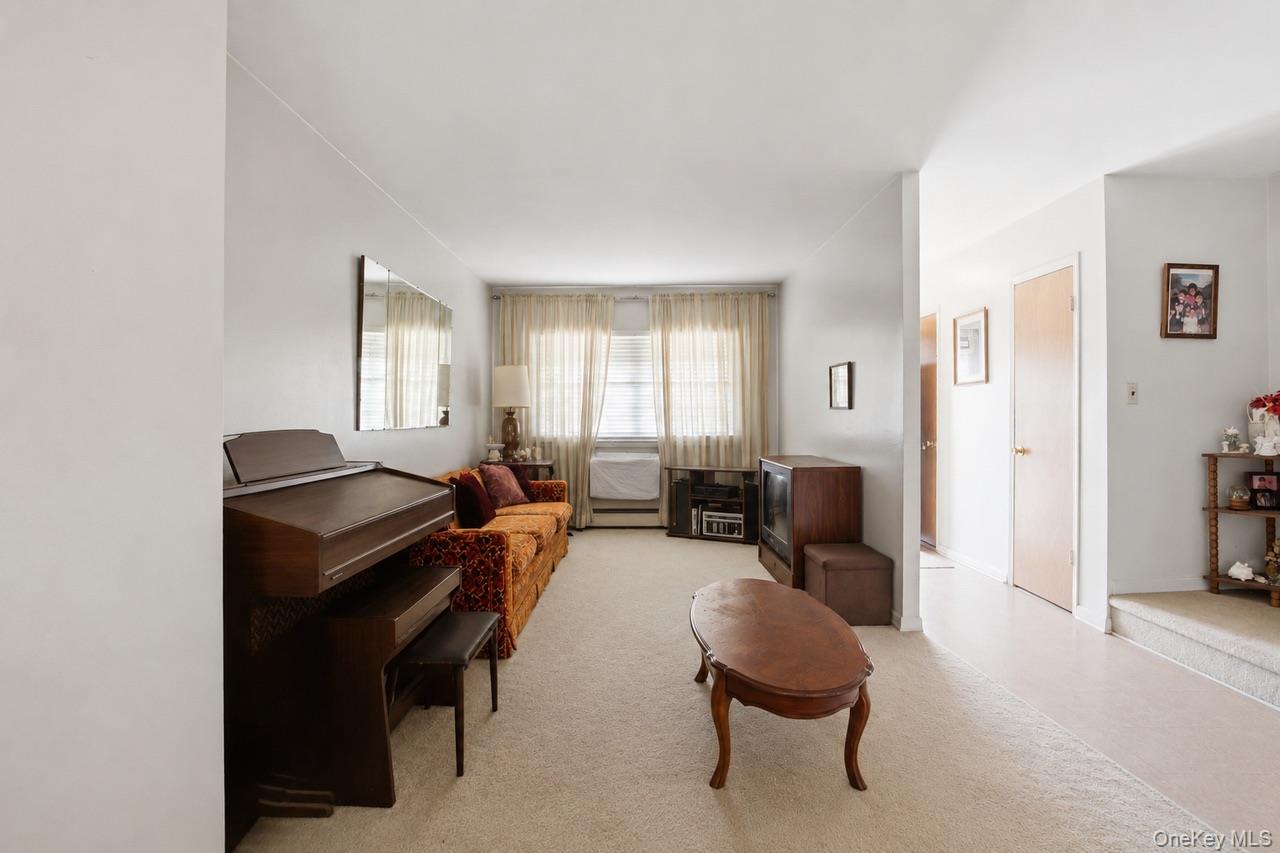 1056 Swinton Avenue – For Sale photo 5