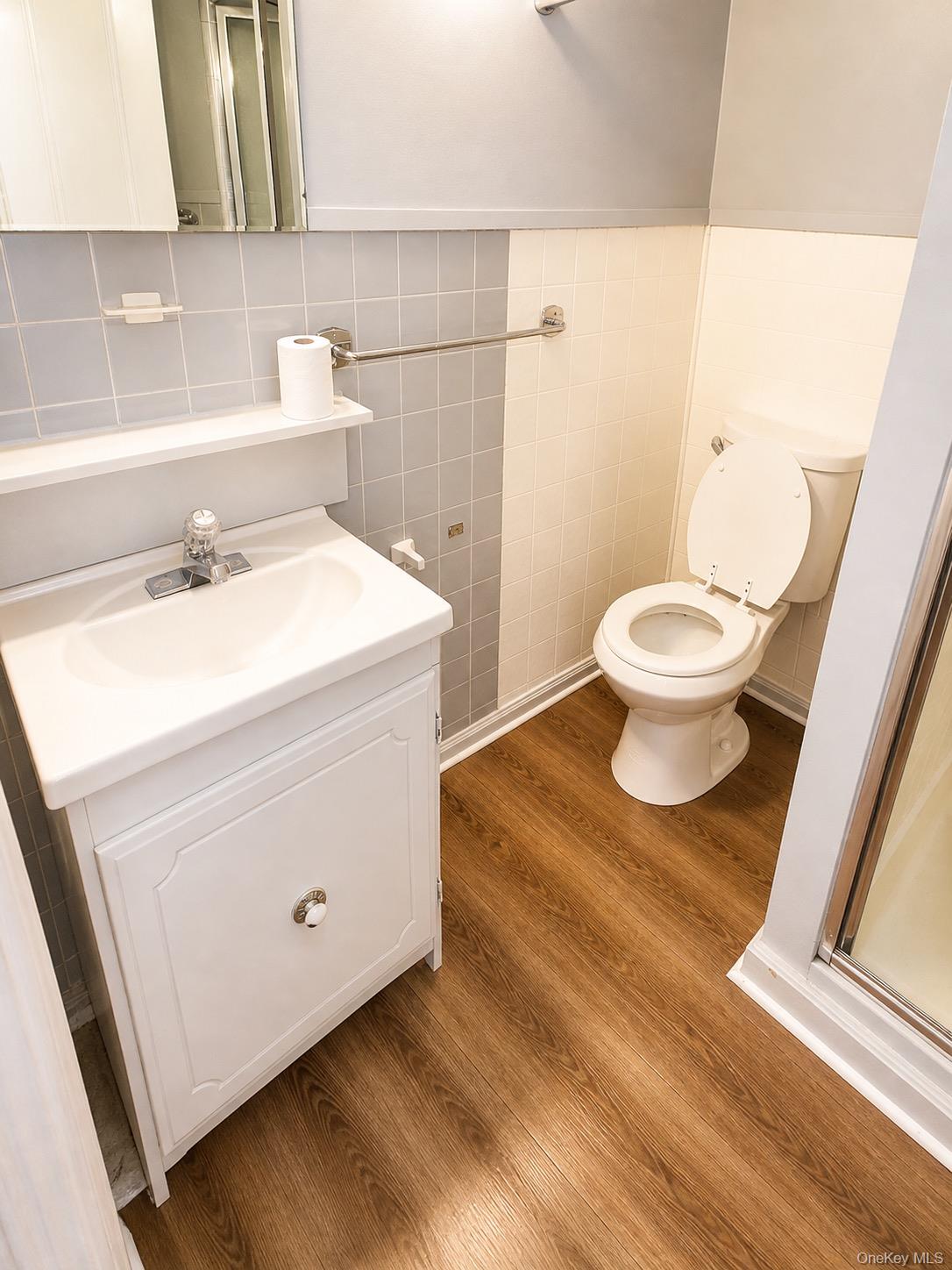 33 Virginia Ave 33 – For Rent photo 5
