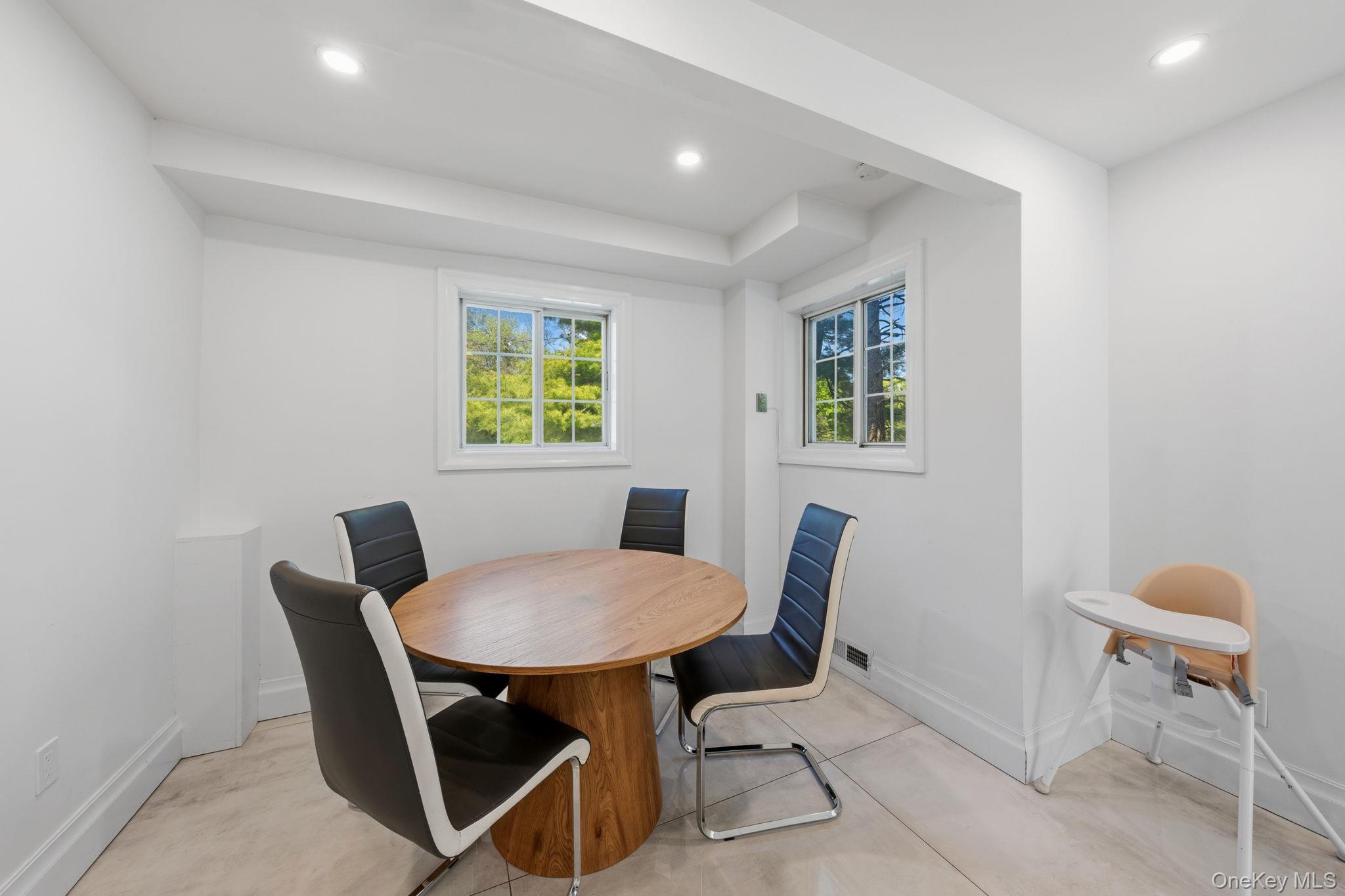 4 Arrowhead Lane – For Sale photo 9