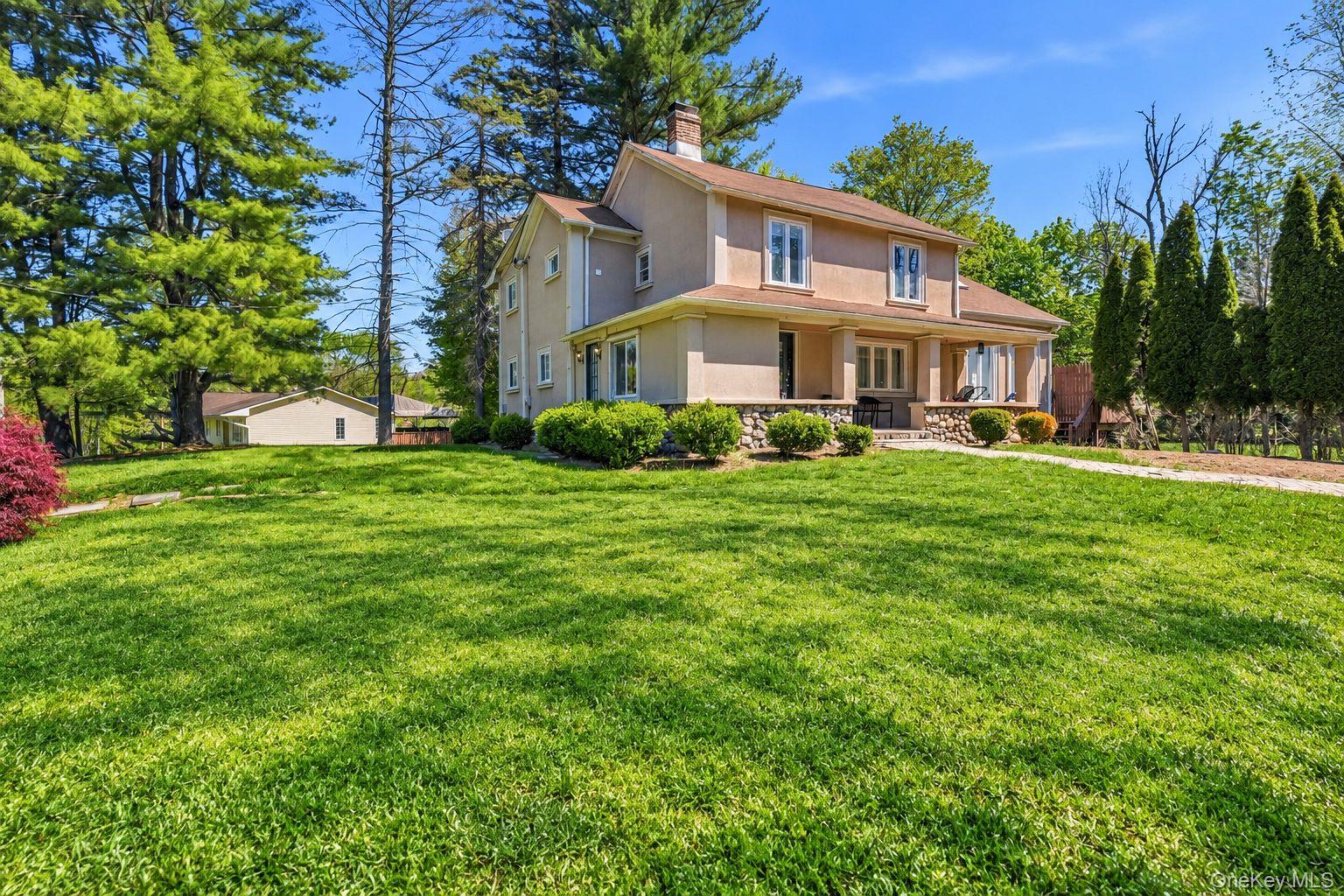 4 Arrowhead Lane – For Sale