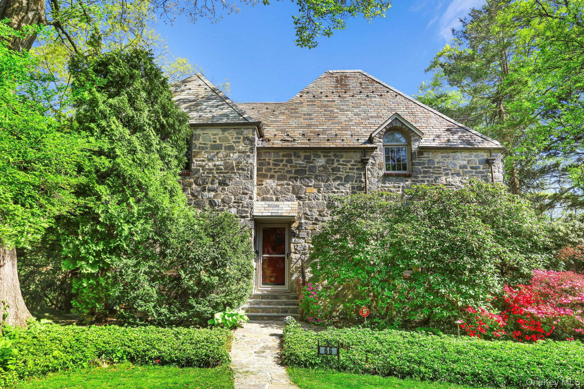 66 Caterson Terrace – For Sale