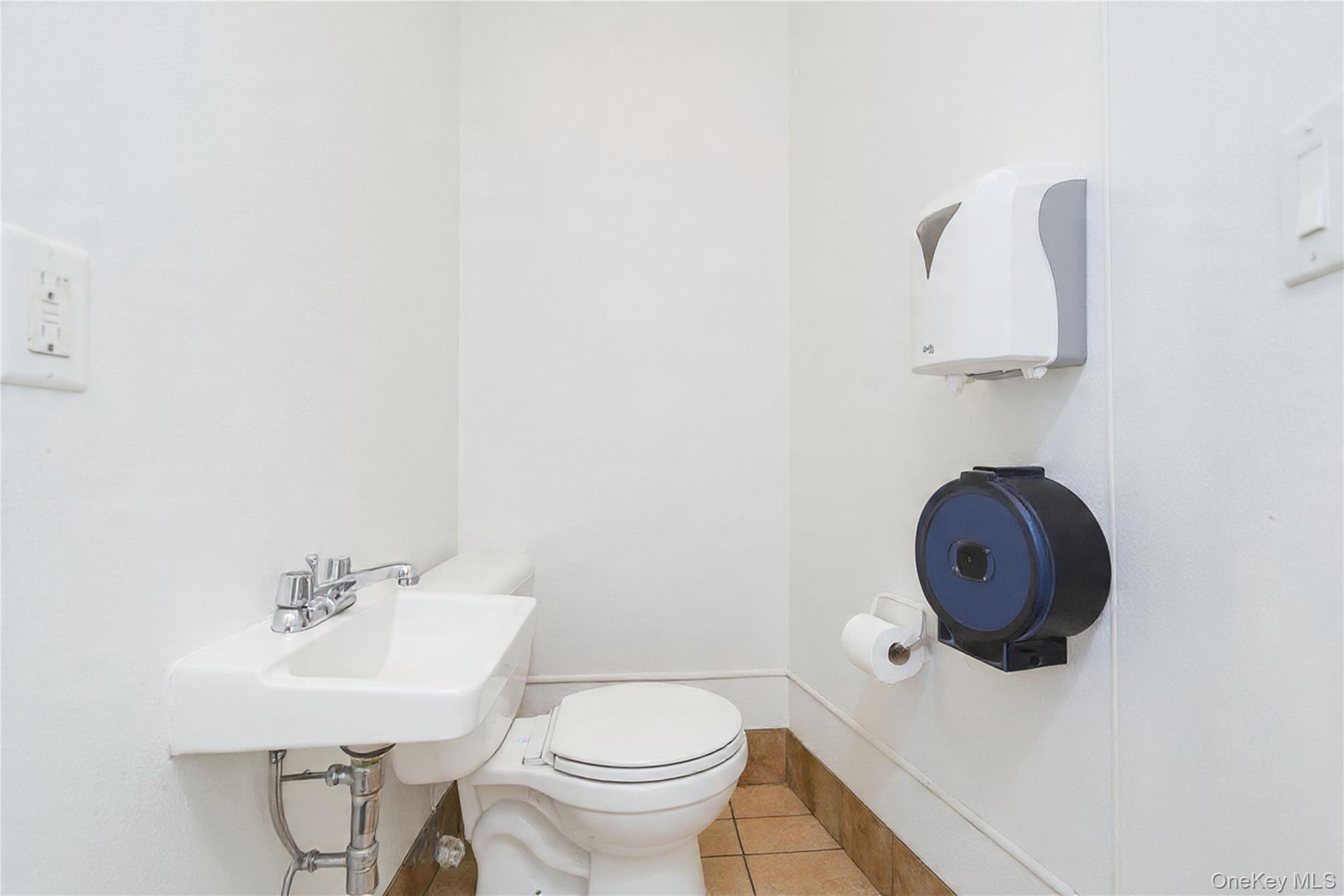 2579 Cropsey Ave Cropsey Avenue – For Sale photo 31