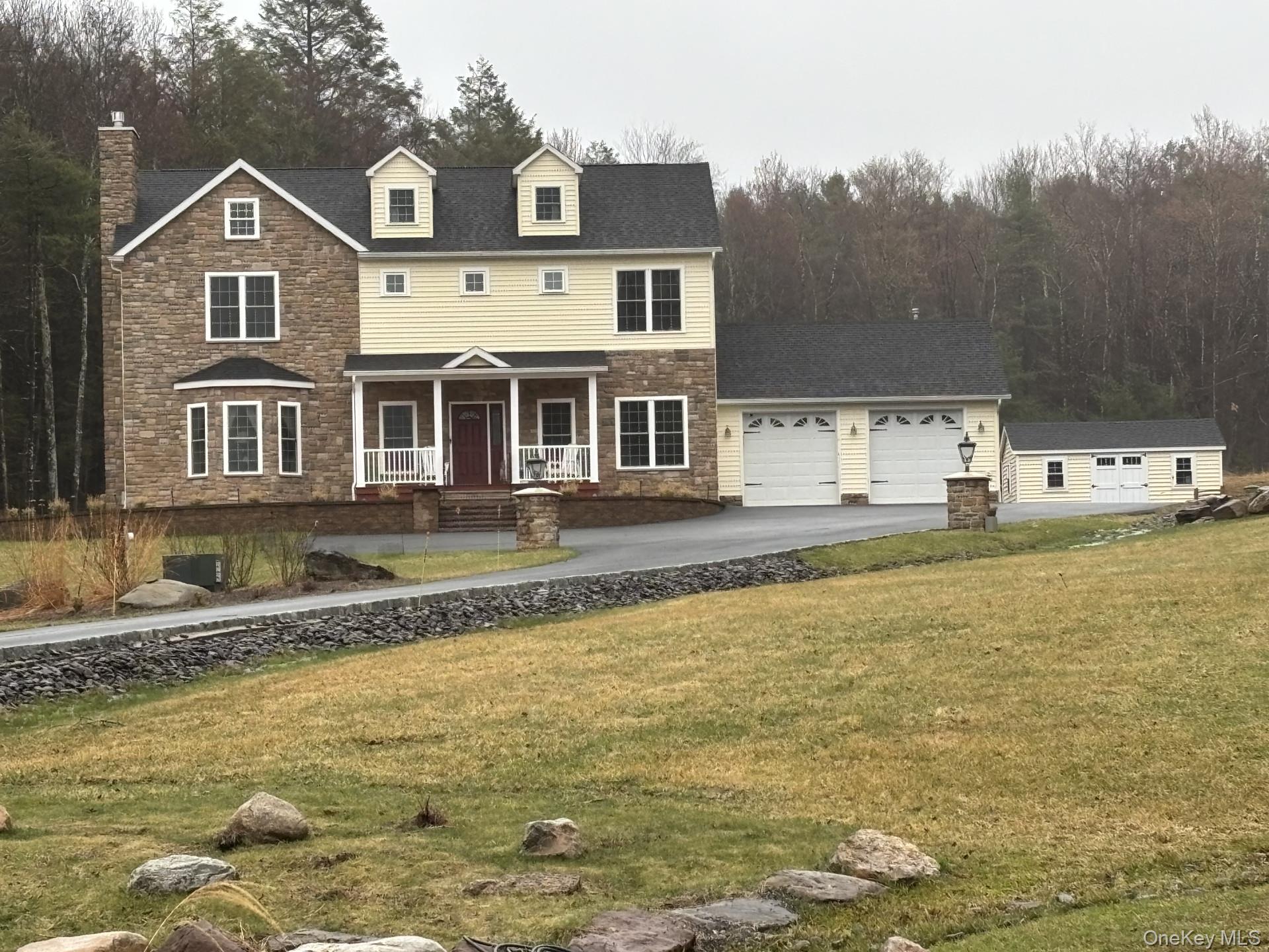 657 Sackett Lake Road – For Sale