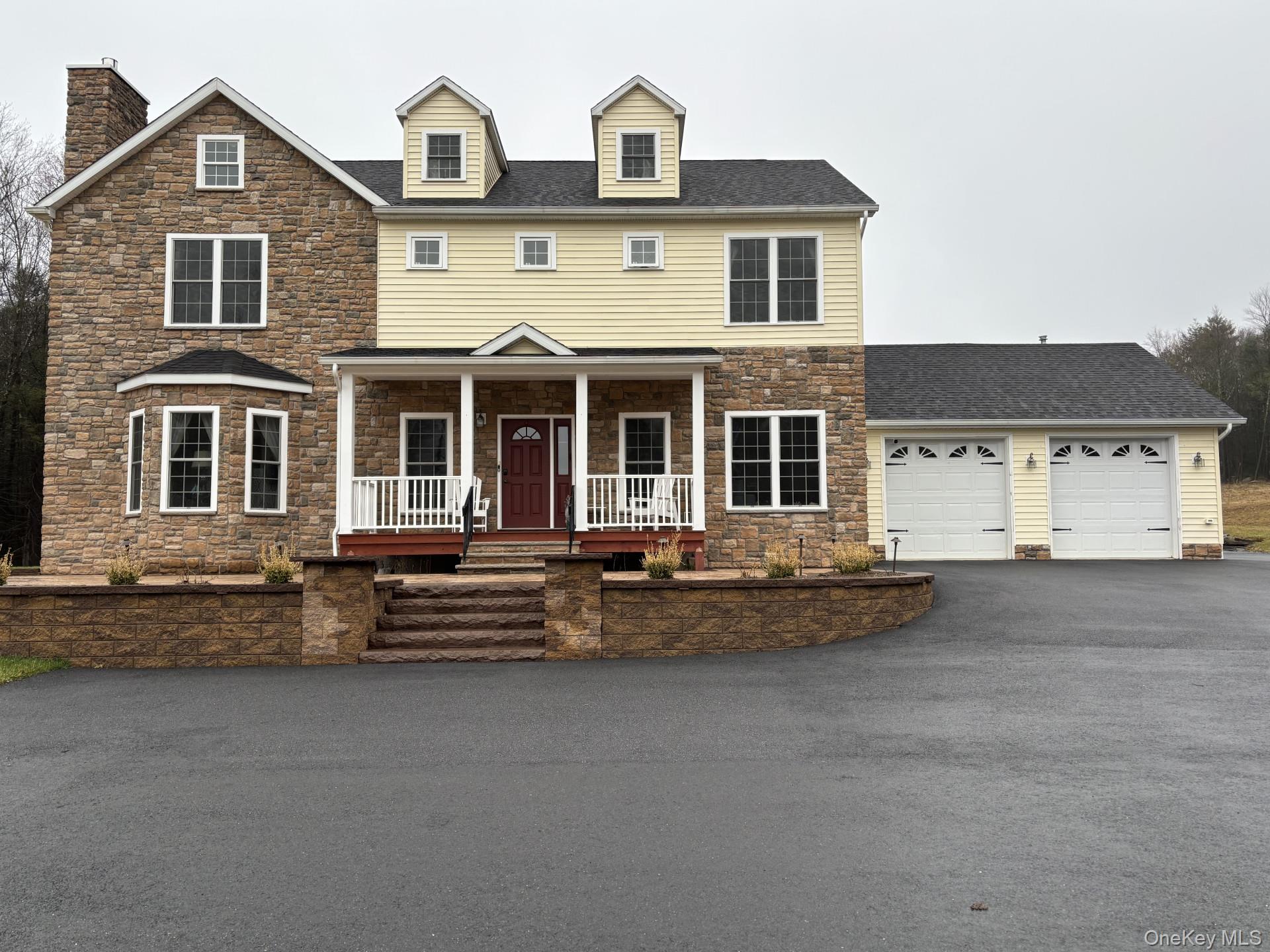 657 Sackett Lake Road – For Sale photo 2