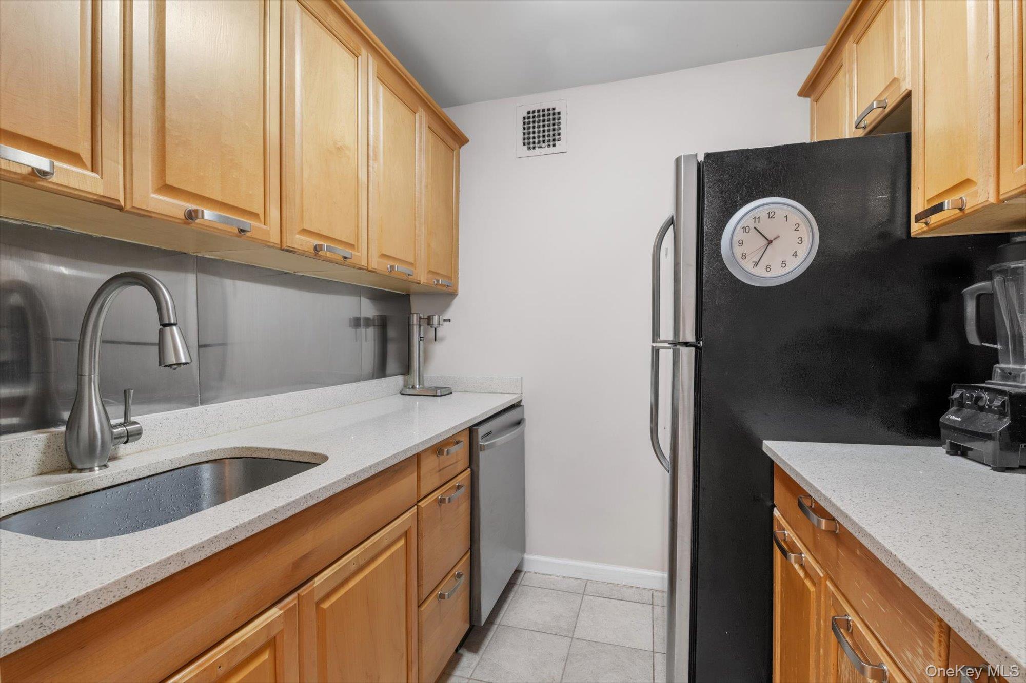 118-18 Union Turnpike, Unit 18CD photo 13